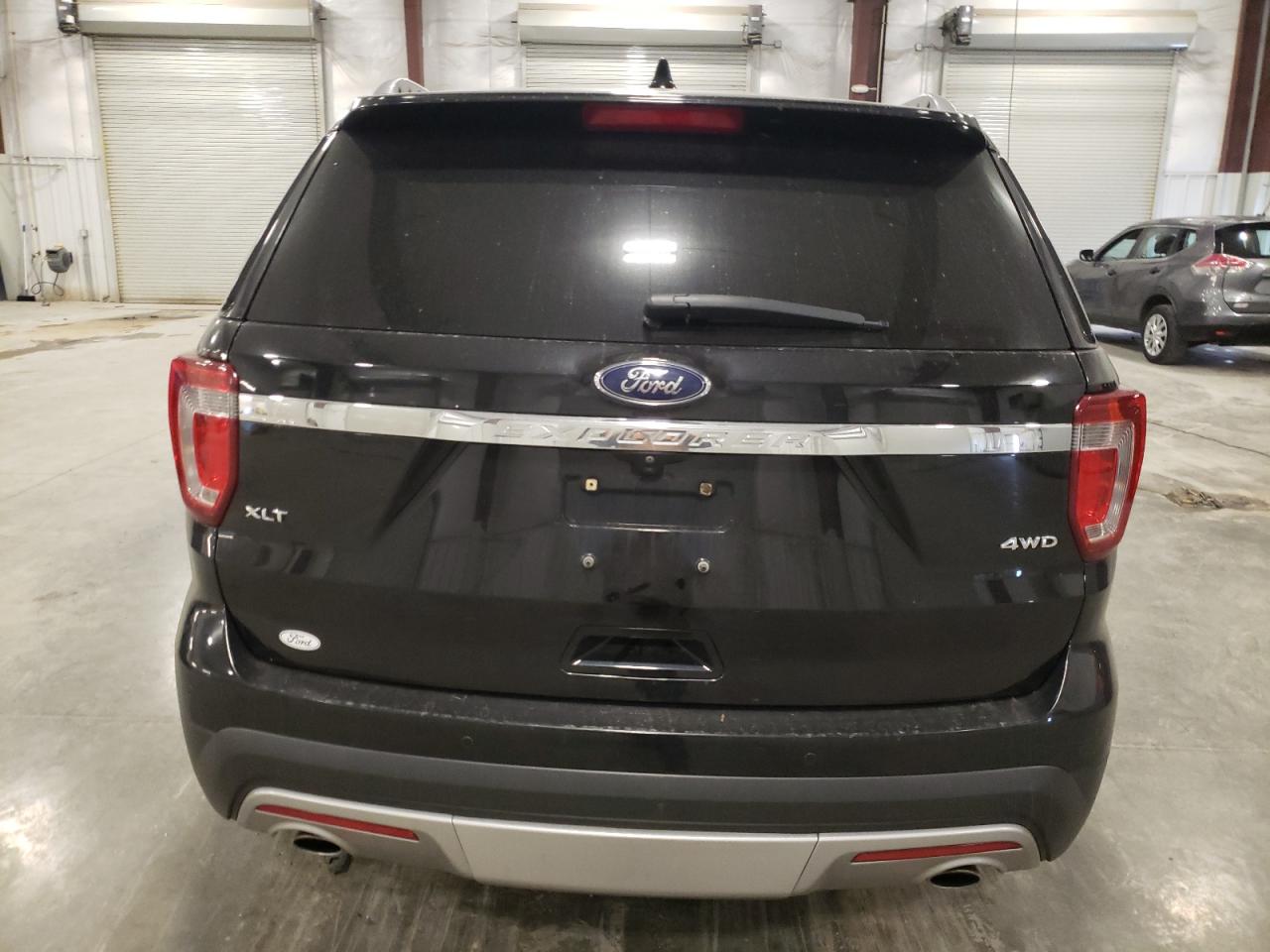 2017 Ford Explorer - Image 6