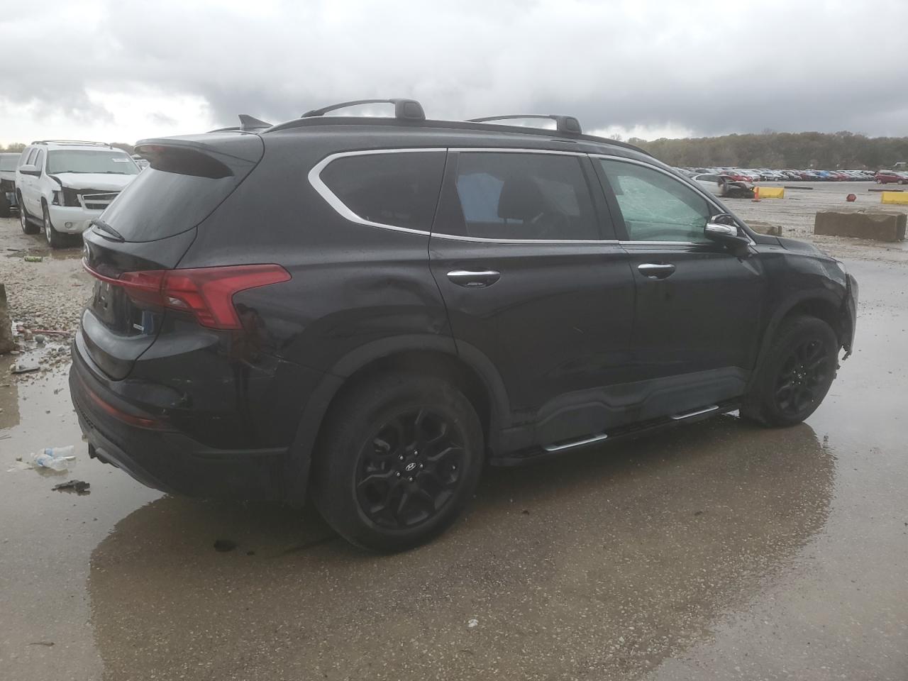 2022 Hyundai Santa Fe - Image 3