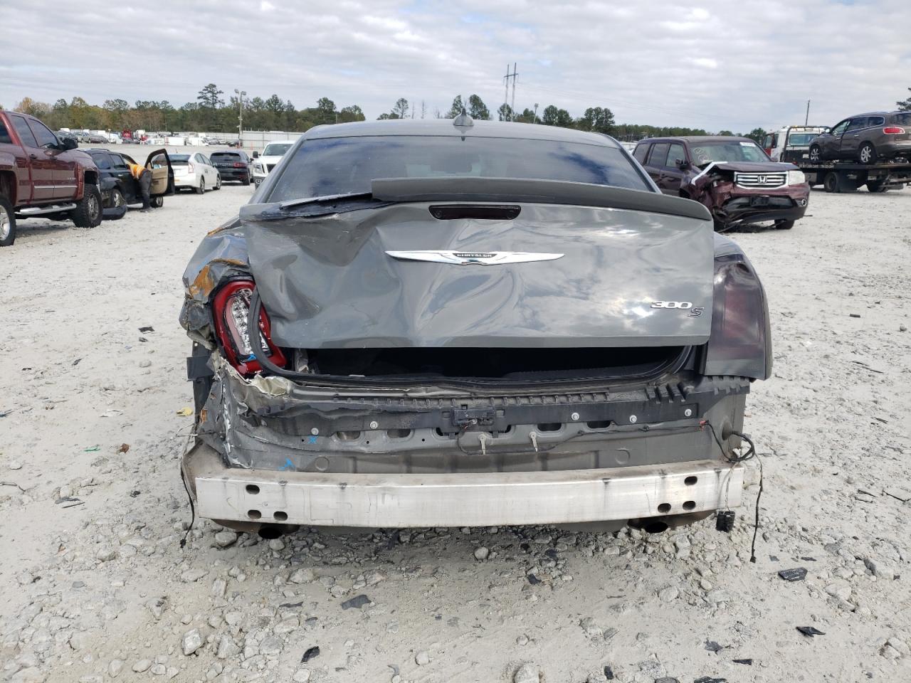 VIN 2C3CCABG6KH516452 2019 CHRYSLER 300 no.6