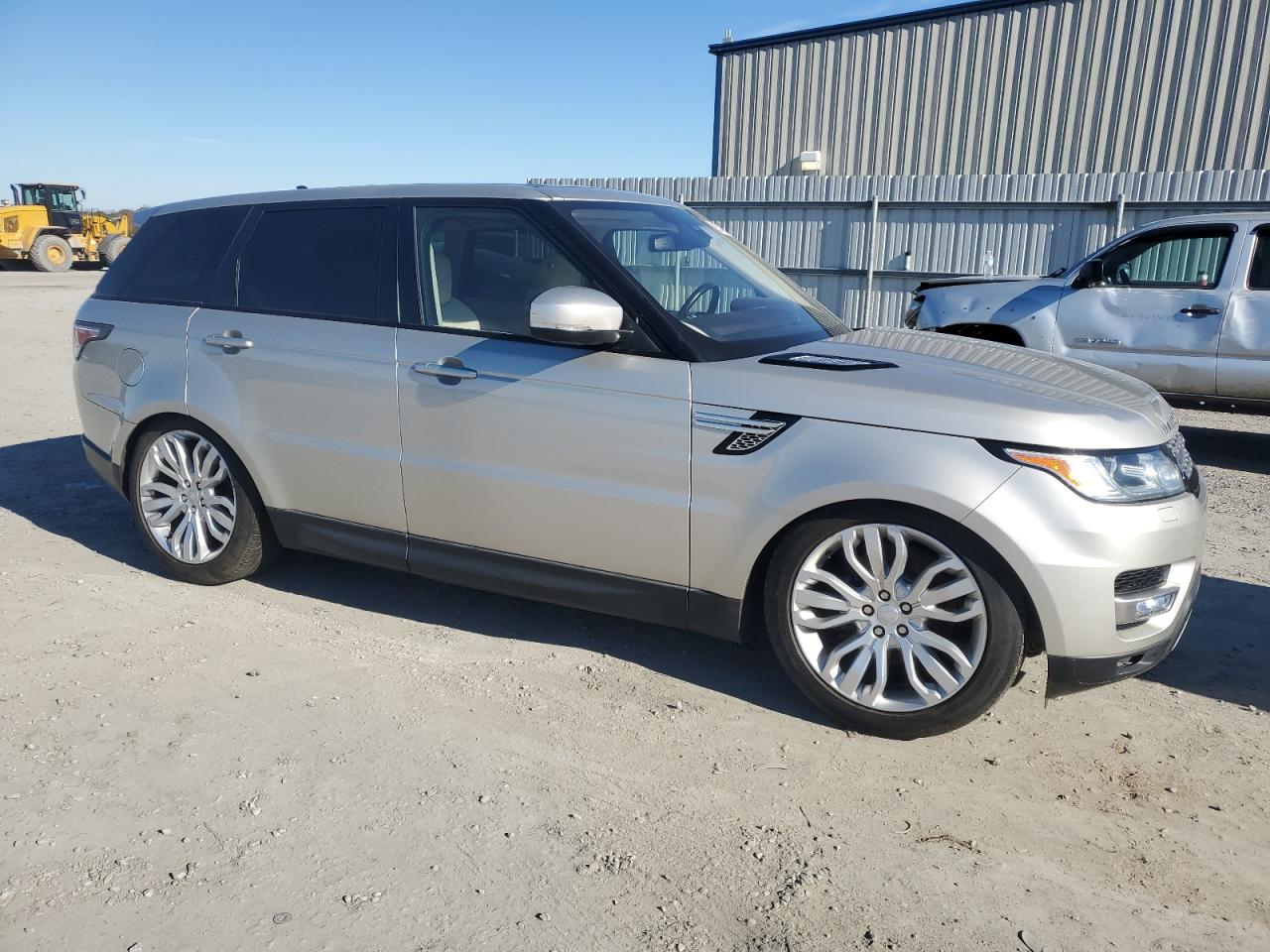 2016 Land Rover Range Rover - Image 4