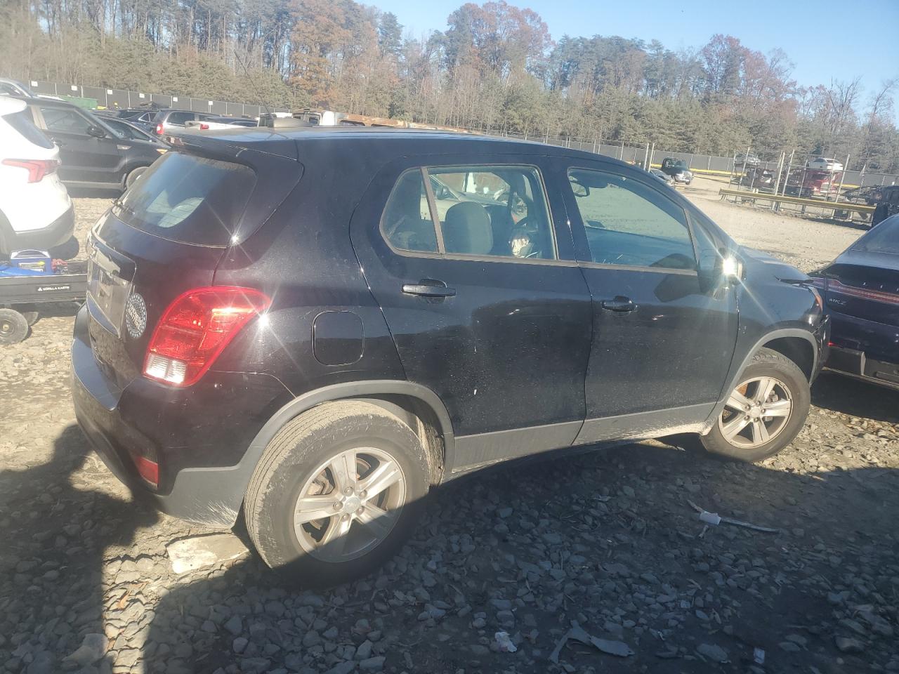 2019 Chevrolet Trax - Image 3
