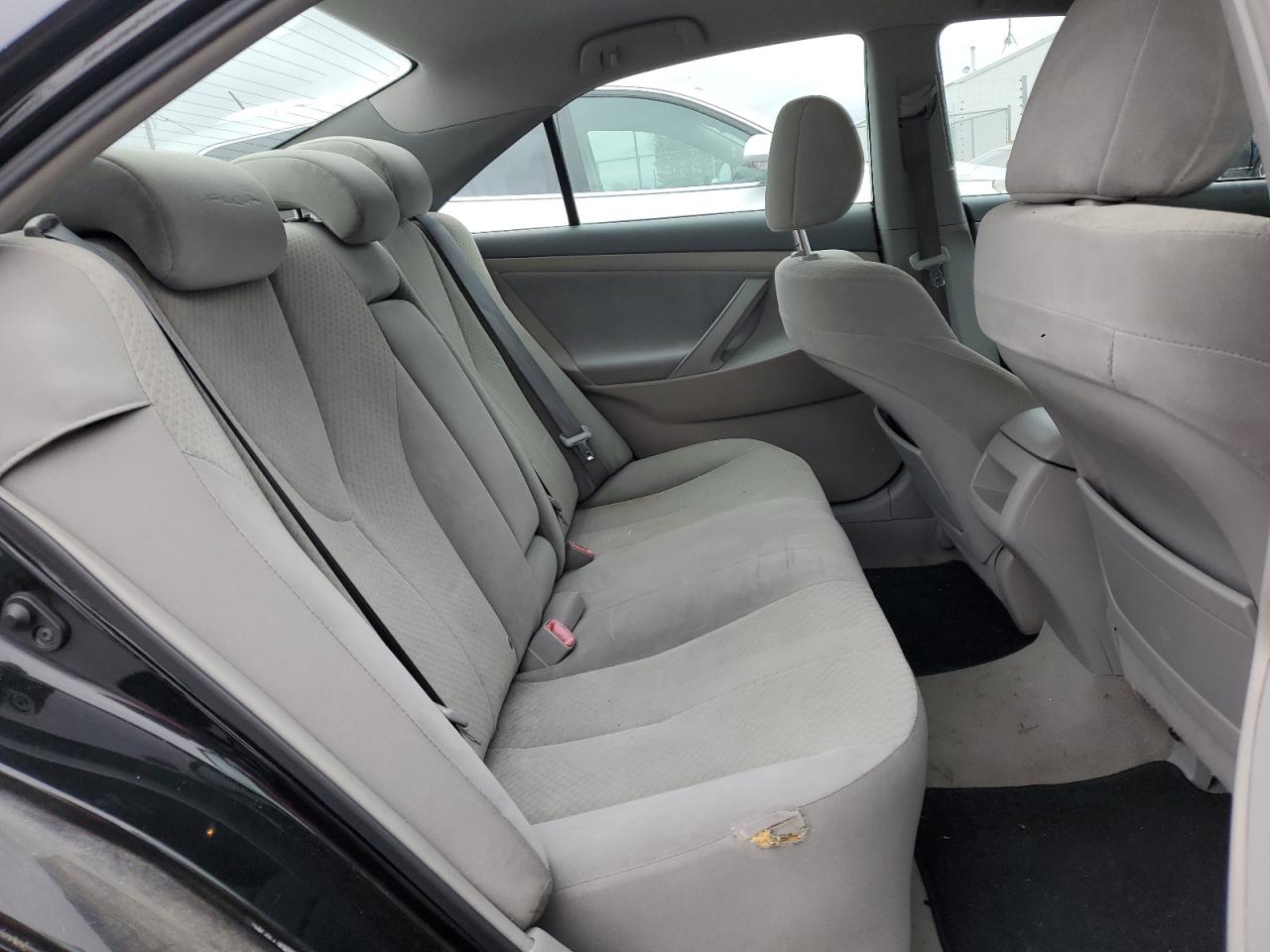 2009 Toyota Camry - Image 10