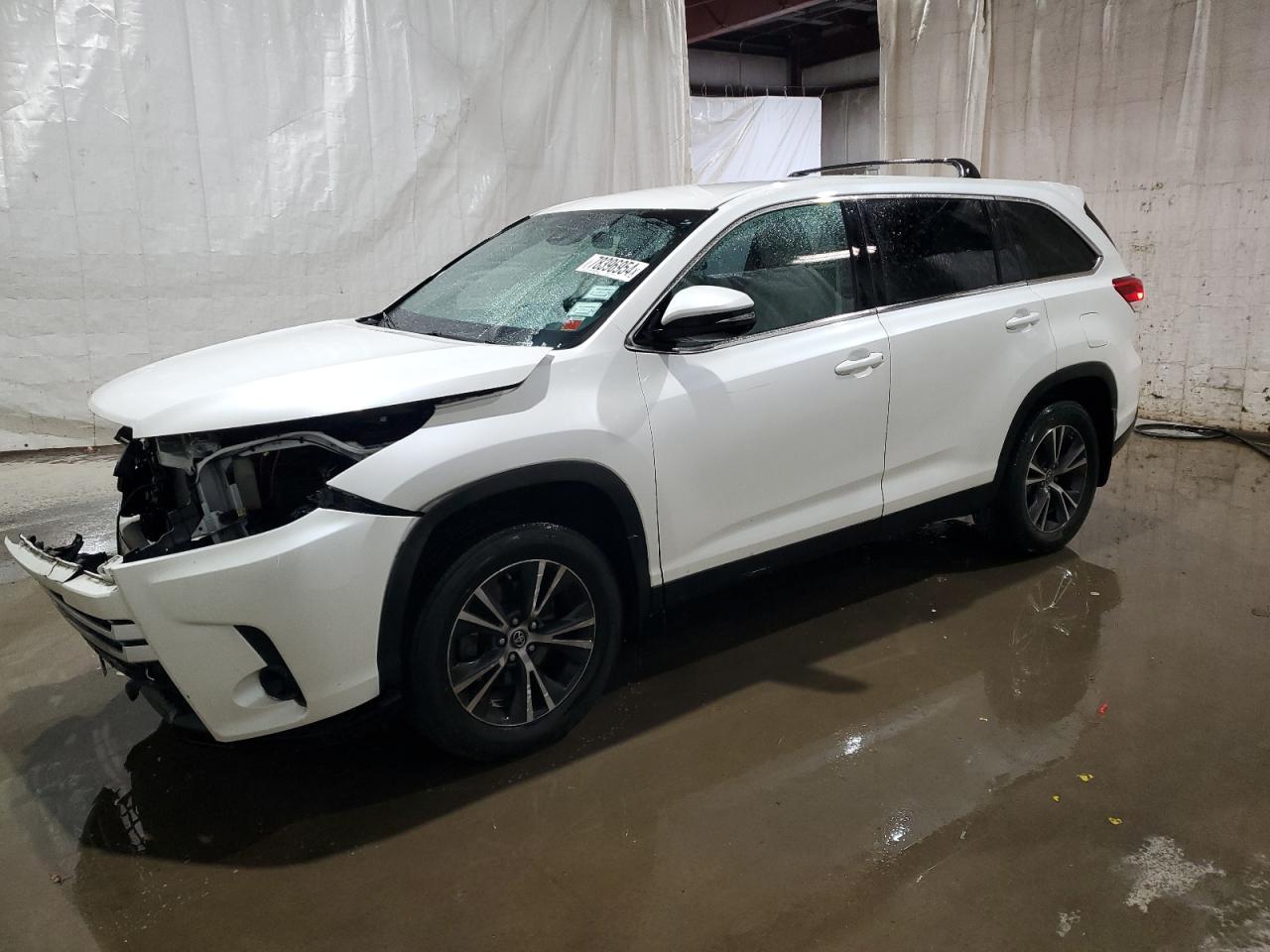 2019 Toyota Highlander - Image 1