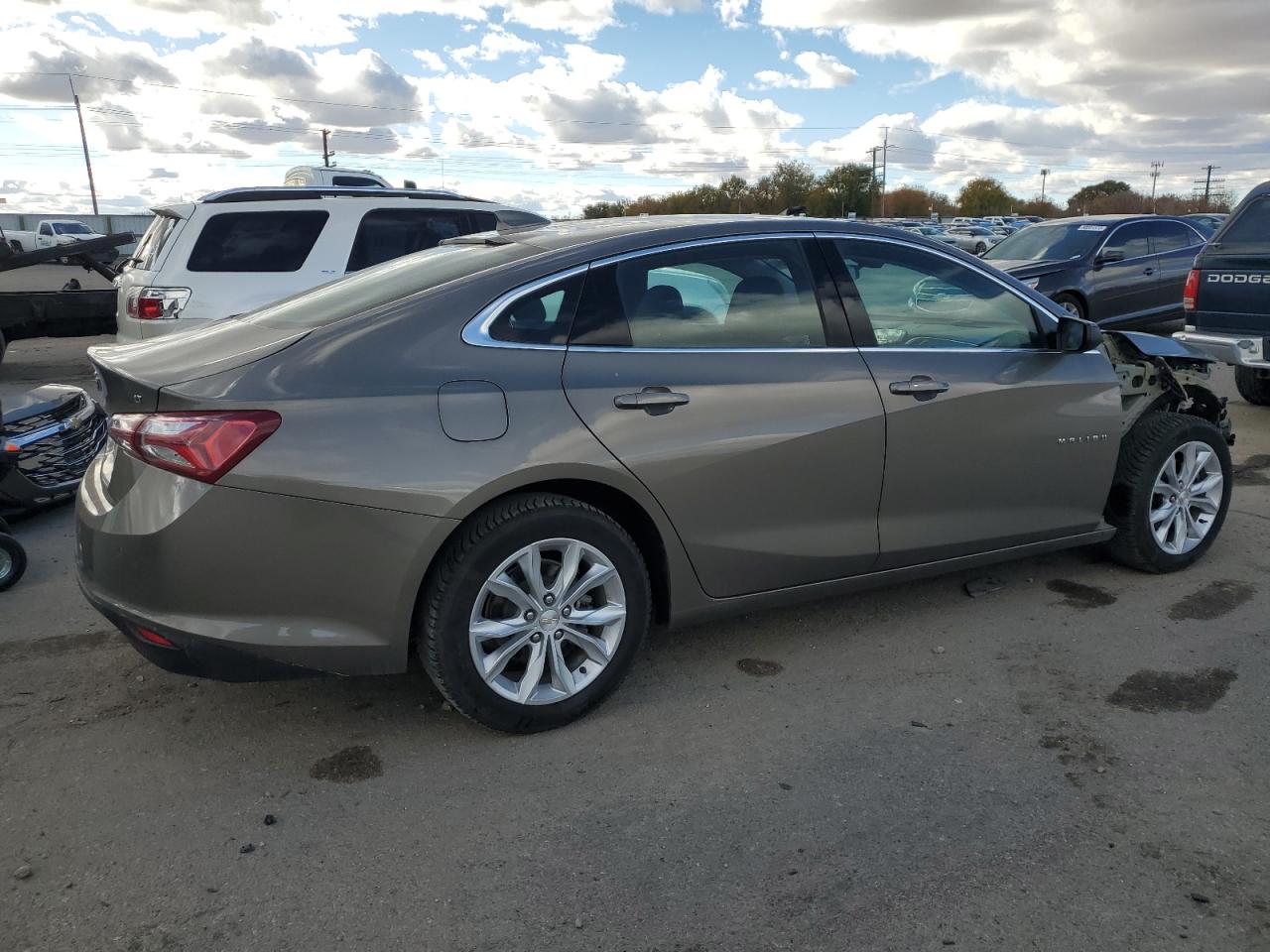 2020 Chevrolet Malibu - Image 3