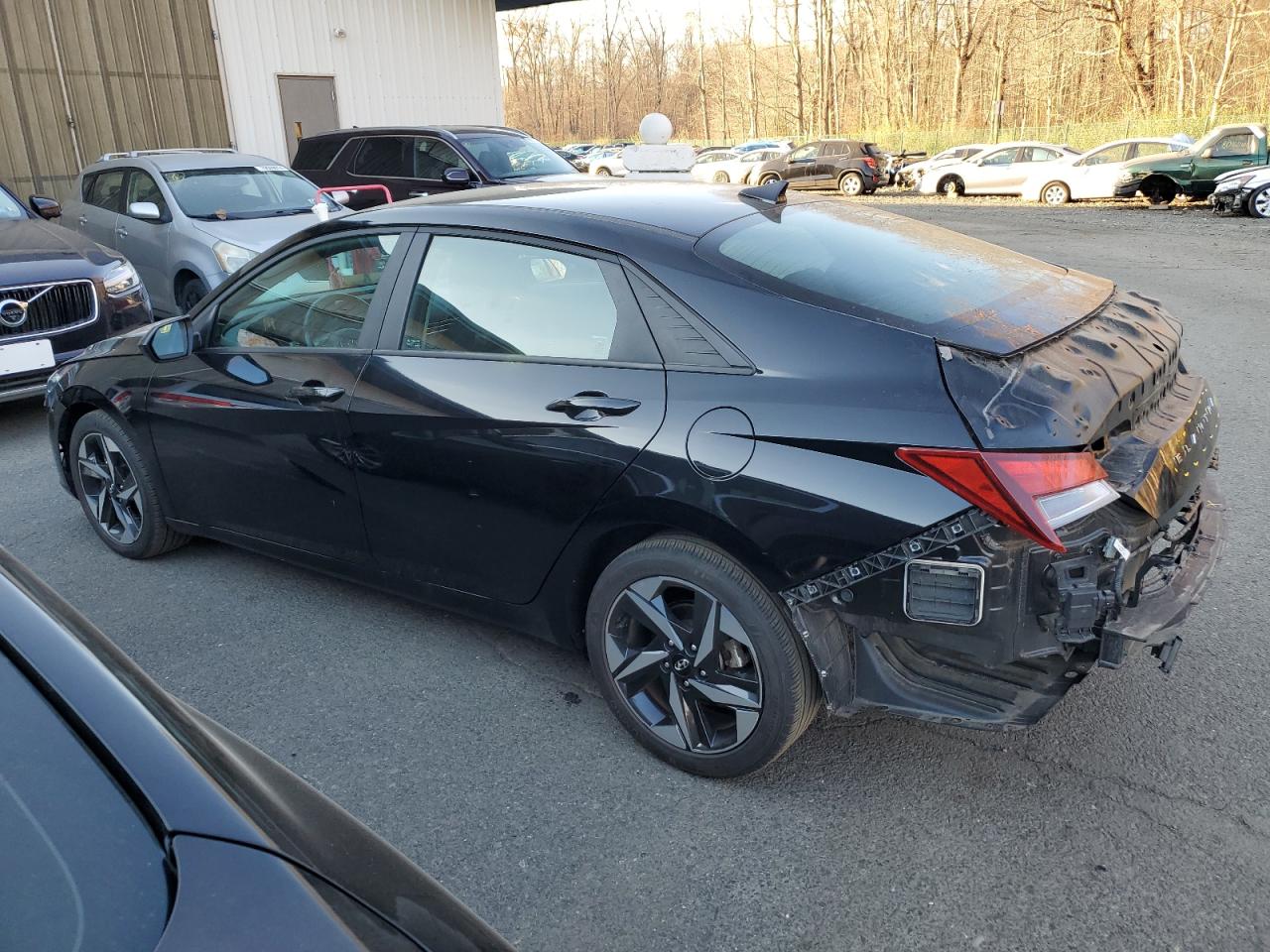 2023 Hyundai Elantra - Image 2
