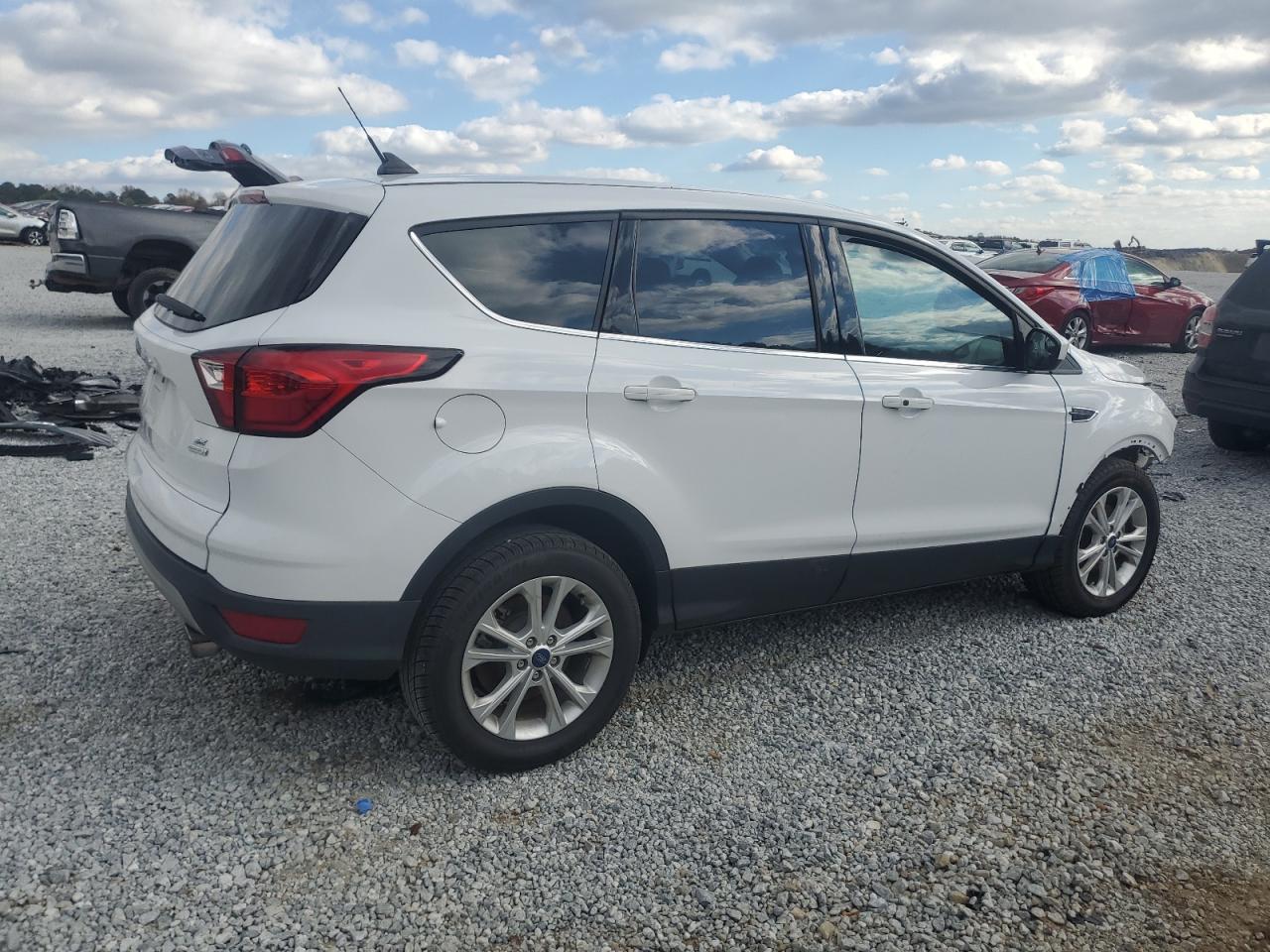 2019 Ford Escape - Image 3