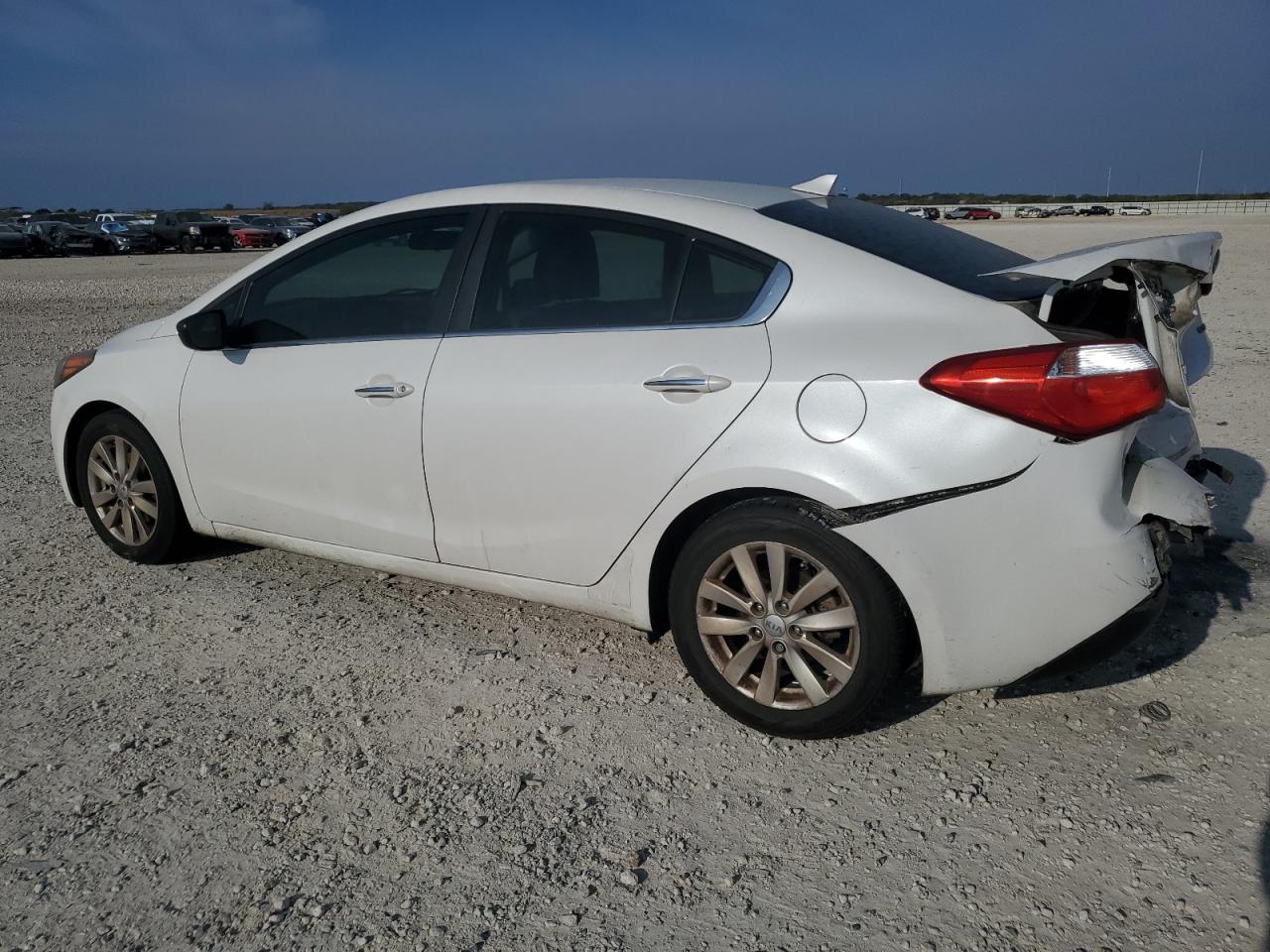 2015 Kia Forte - Image 2