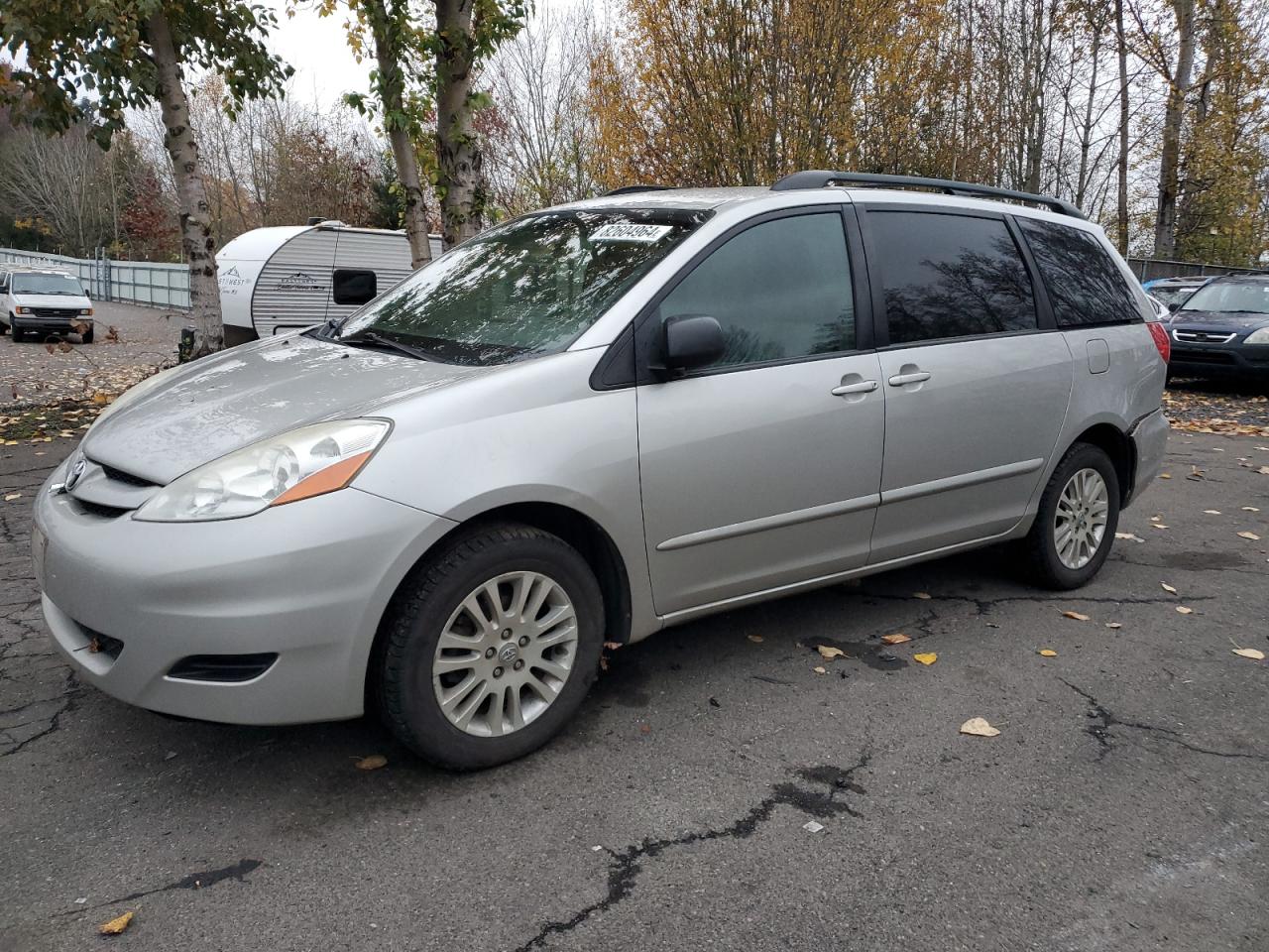 2007 Toyota Sienna - Image 1