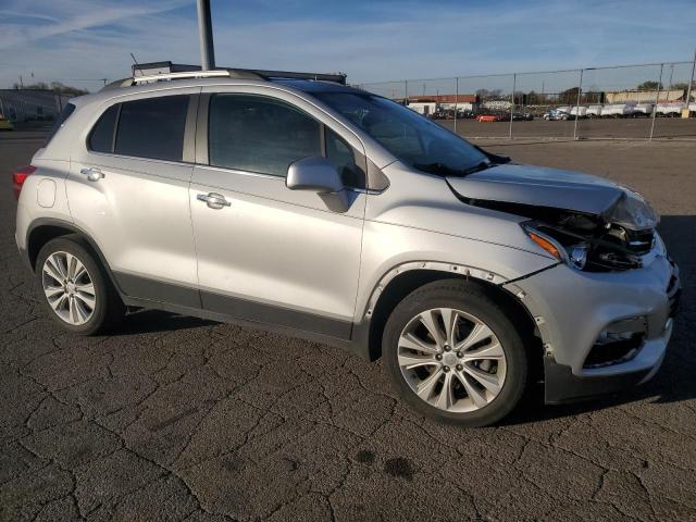  CHEVROLET TRAX 2018 Silver