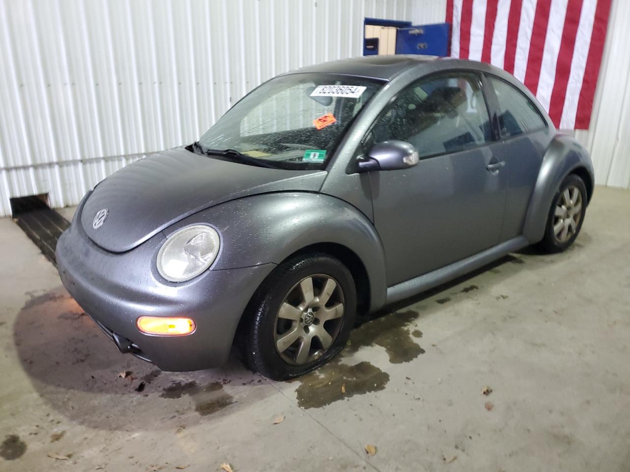 2003 Volkswagen Beetle - Image 1