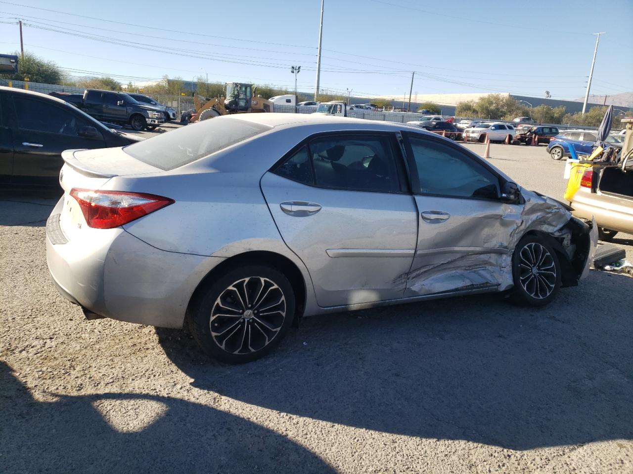 VIN 5YFBURHE4GP366447 2016 TOYOTA COROLLA no.3