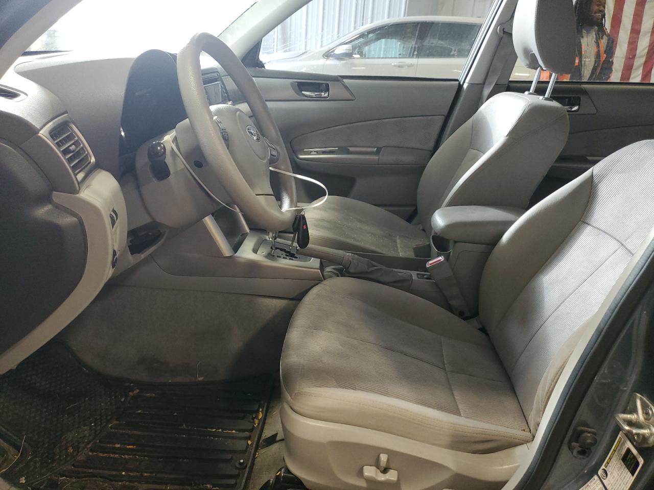 2010 Subaru Forester - Image 7