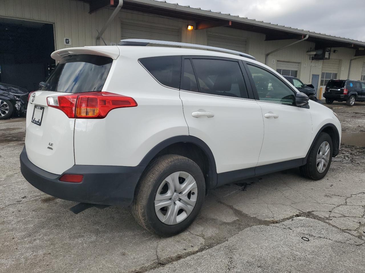 2015 Toyota RAV 4 - Image 3
