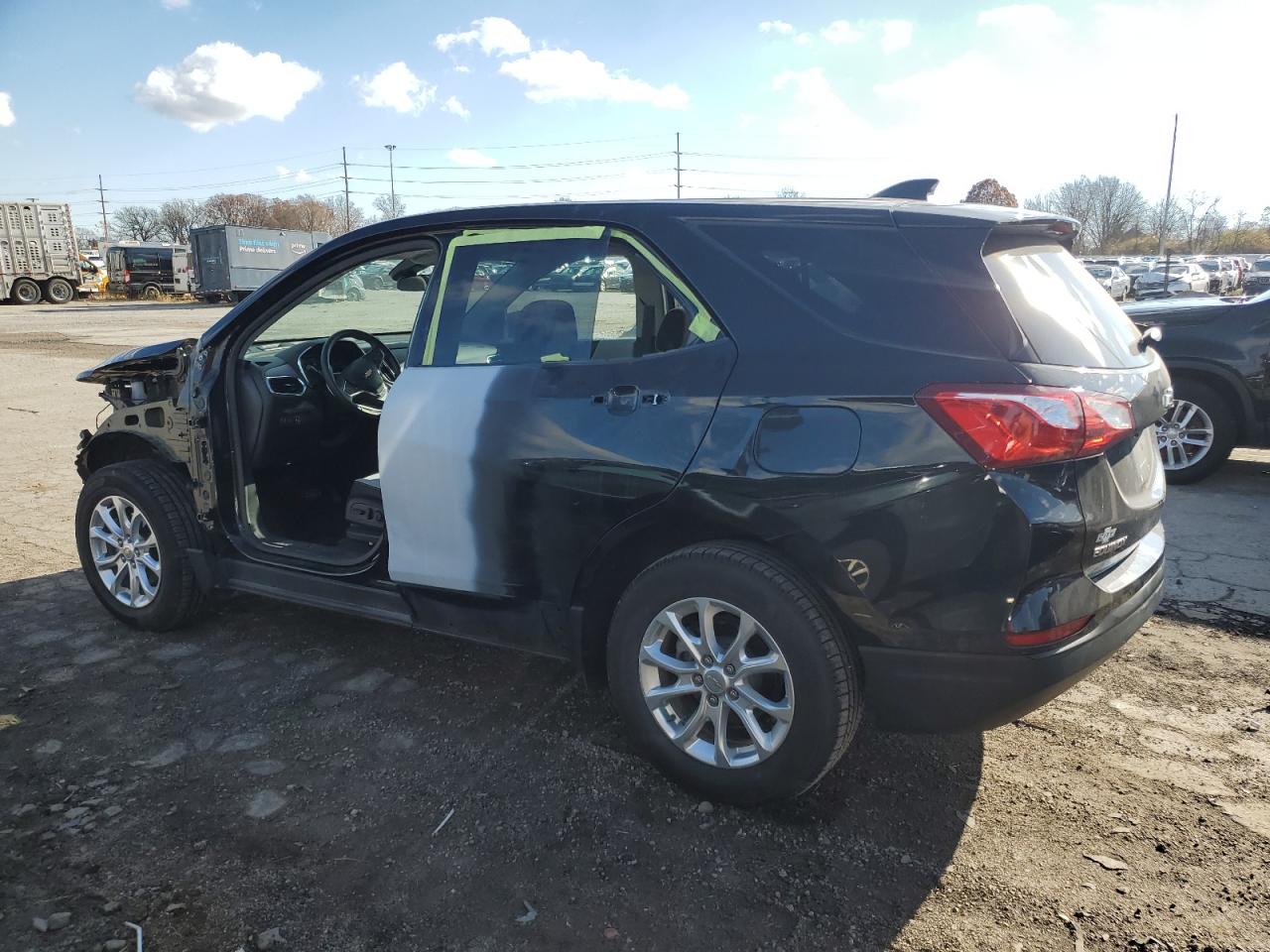 2020 Chevrolet Equinox - Image 2