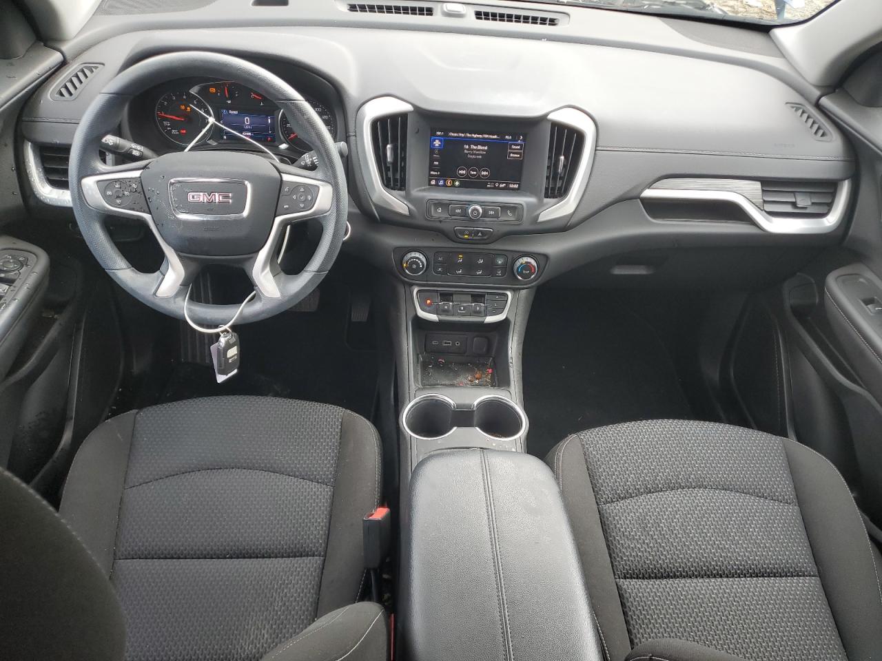 2022 GMC Terrain - Image 8