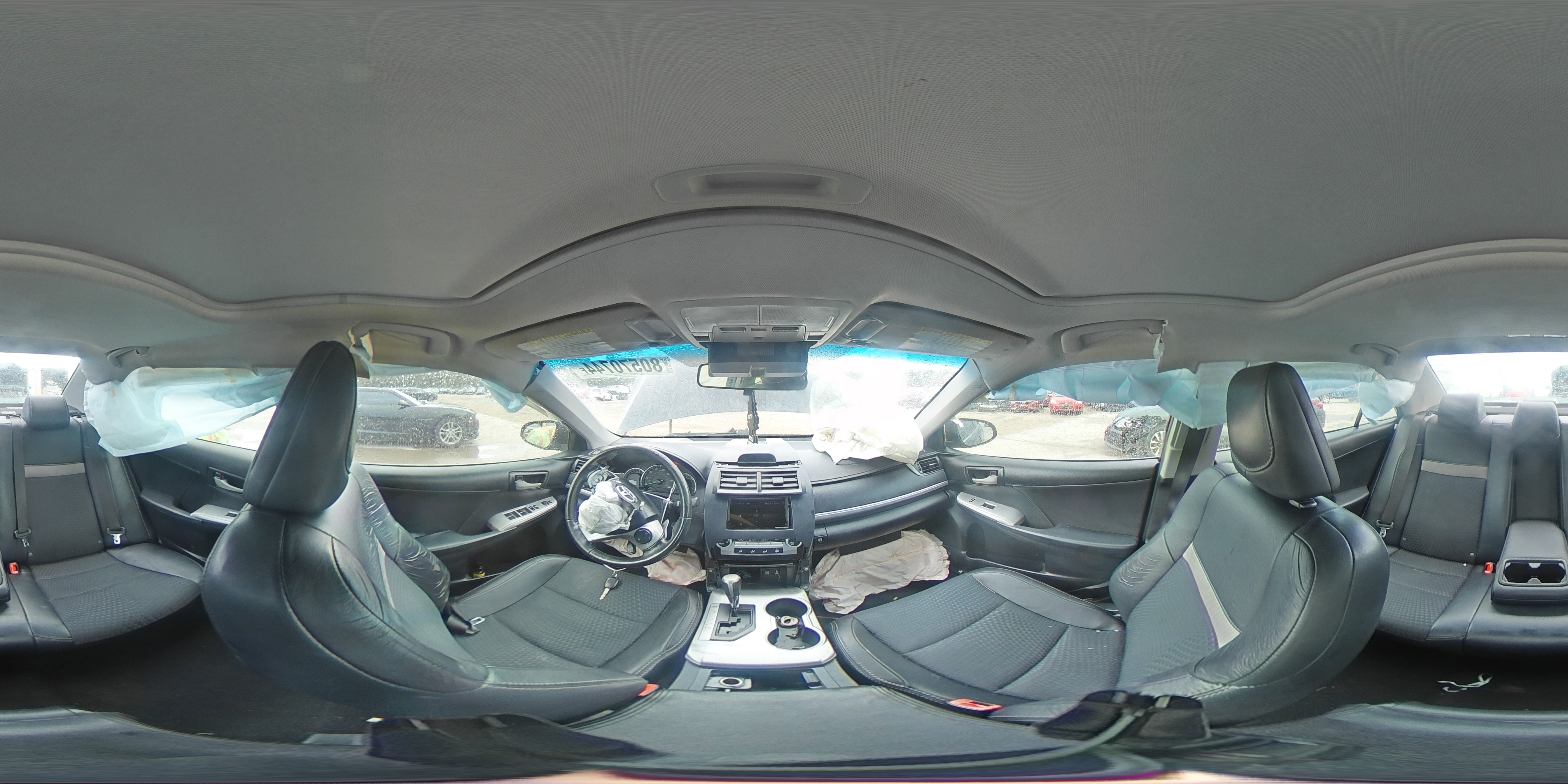 2013 Toyota Camry - Image 13