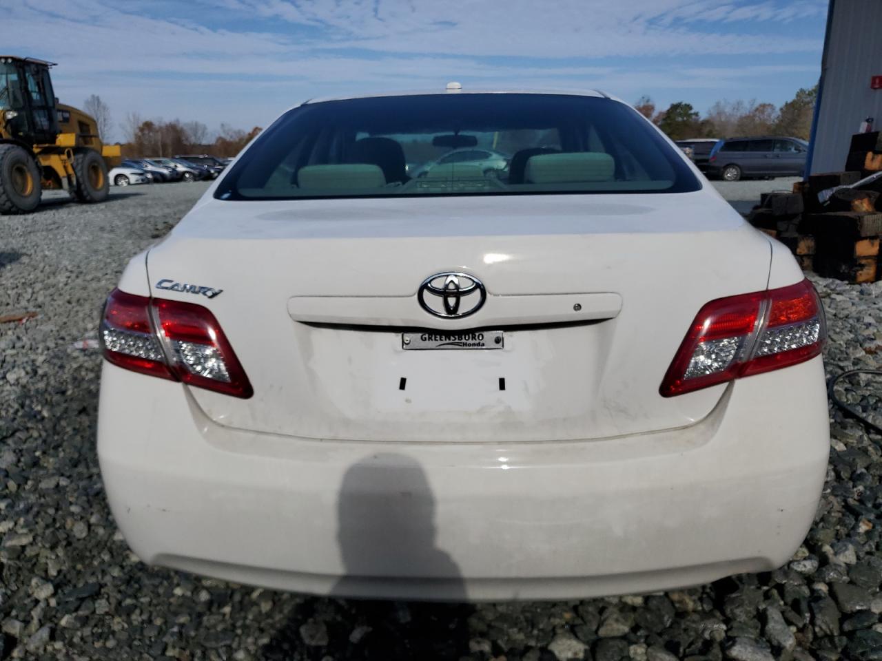 2011 Toyota Camry - Image 6