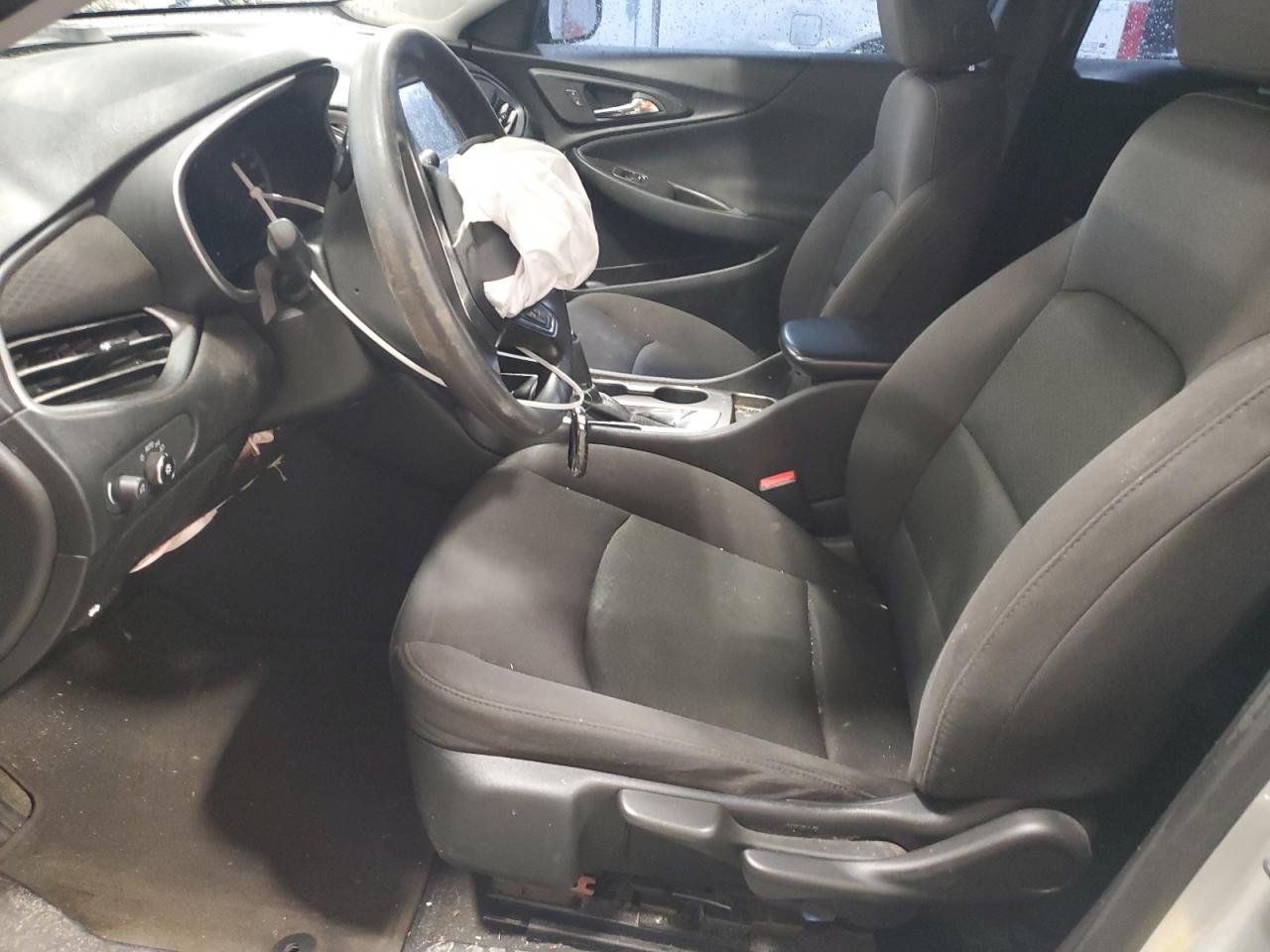 2017 Chevrolet Malibu - Image 7
