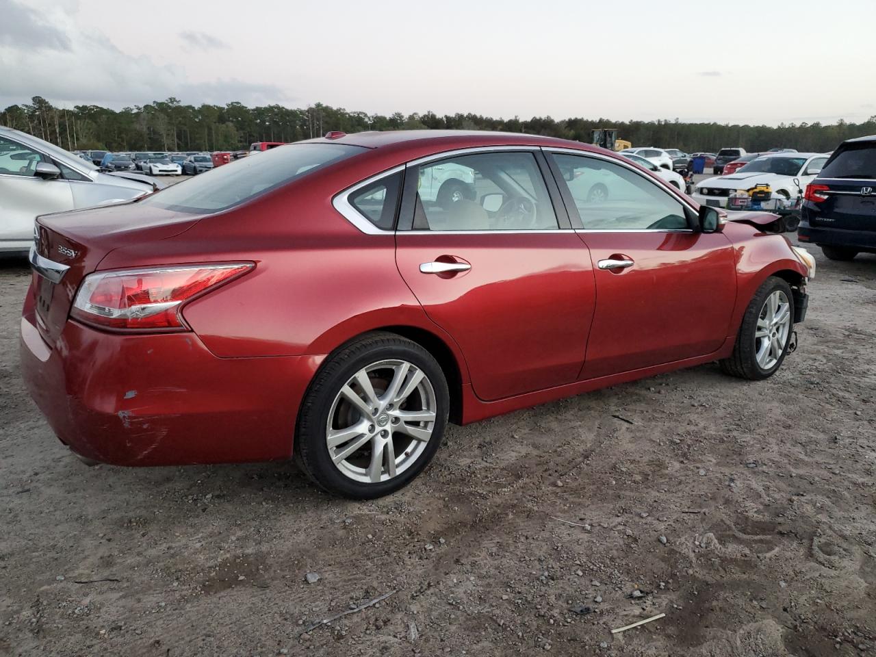 2013 Nissan Altima - Image 3