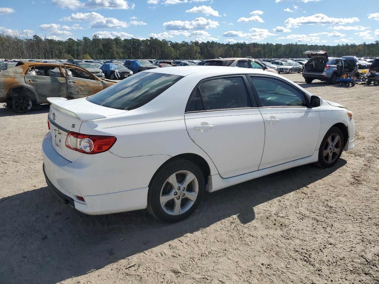 2011 Toyota Corolla - Image 3