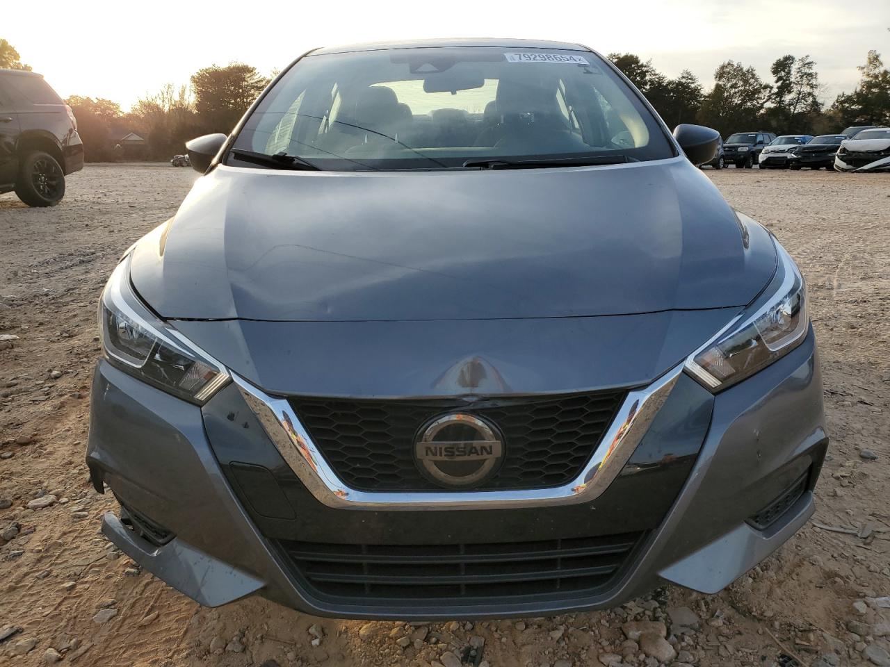2021 Nissan Versa - Image 5