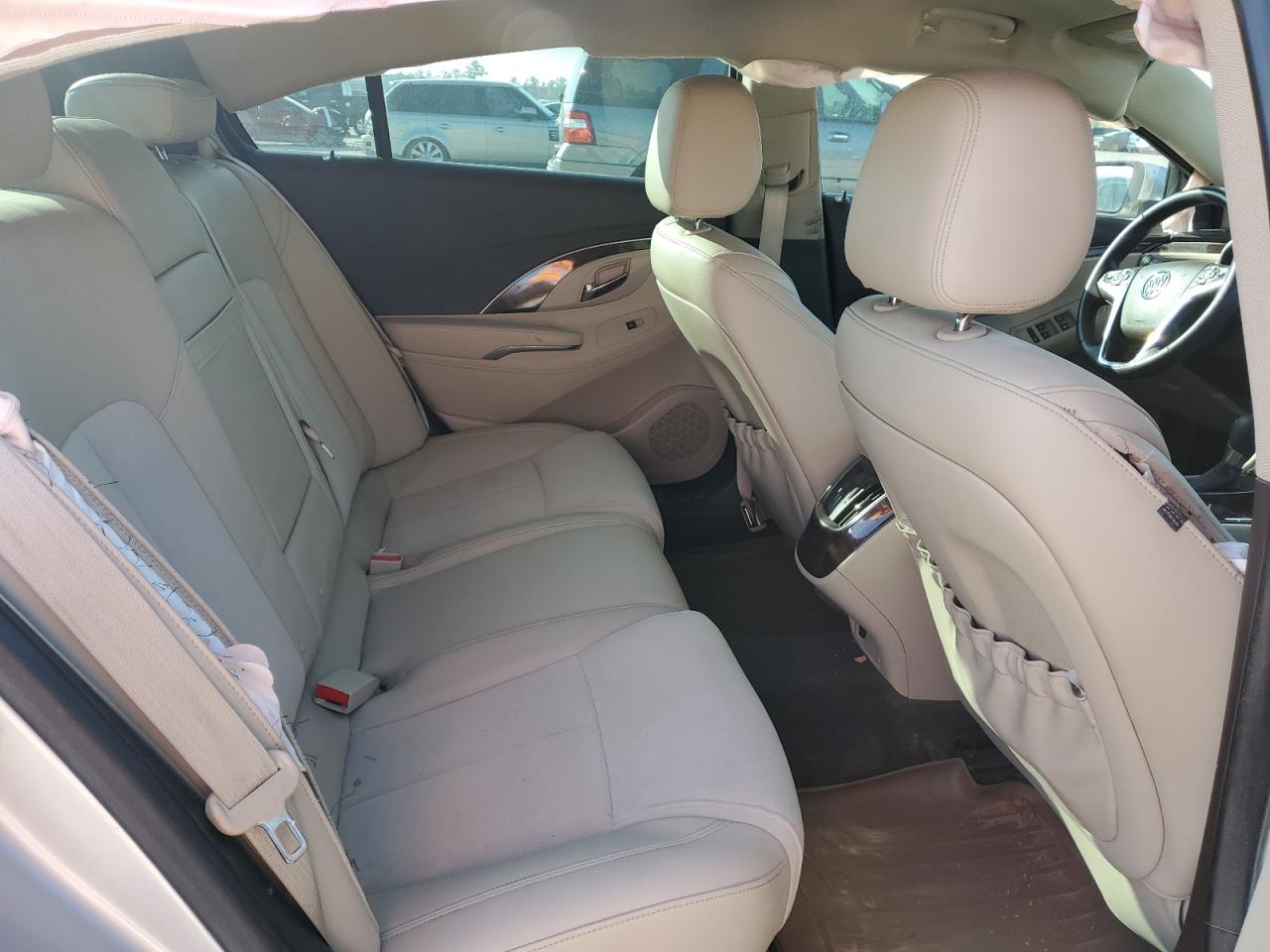 2015 Buick LaCrosse - Image 10