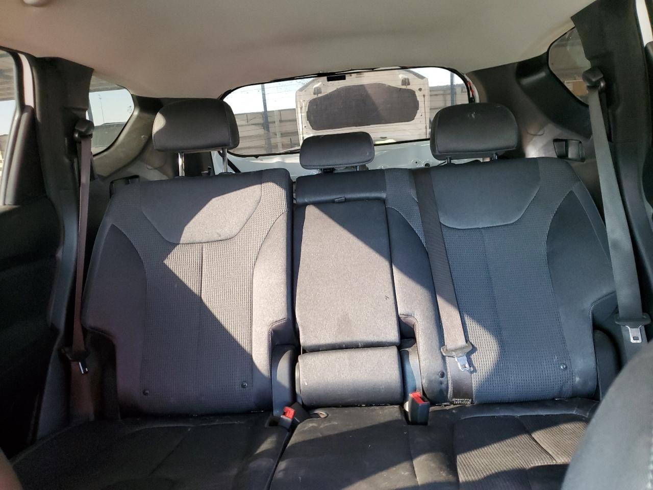 2021 Hyundai Santa Fe - Image 10