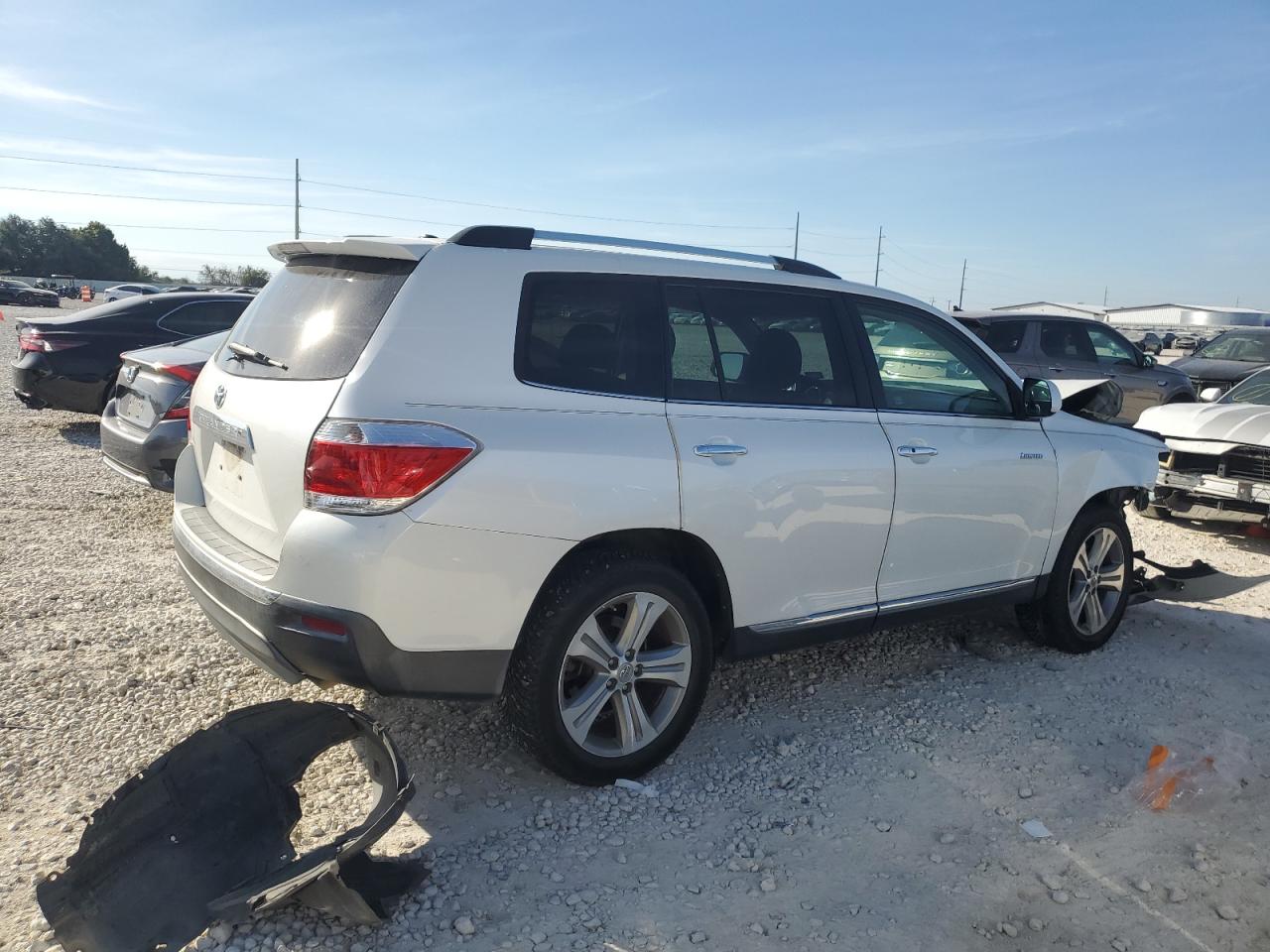 2012 Toyota Highlander - Image 3