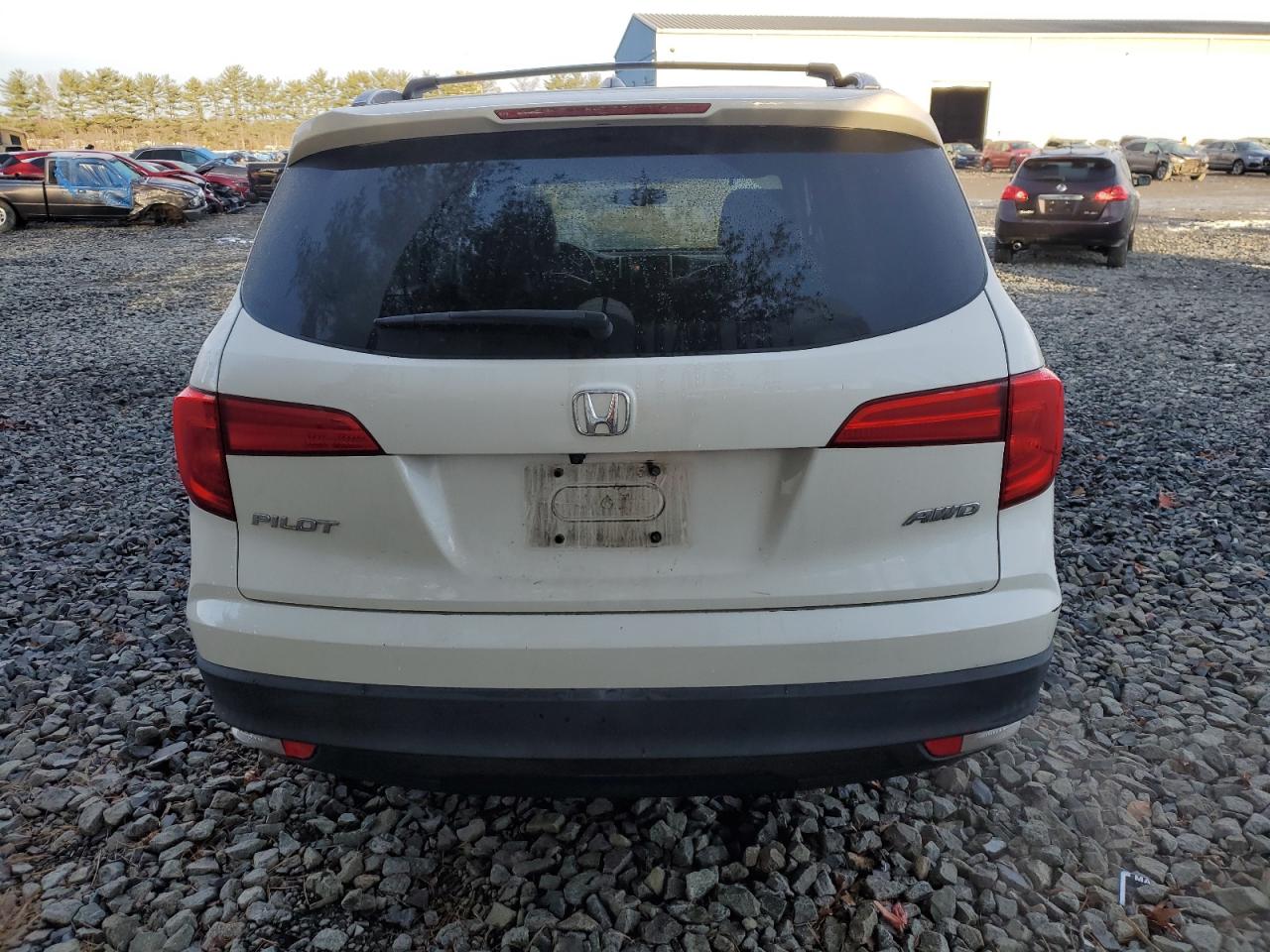 2017 Honda Pilot - Image 6