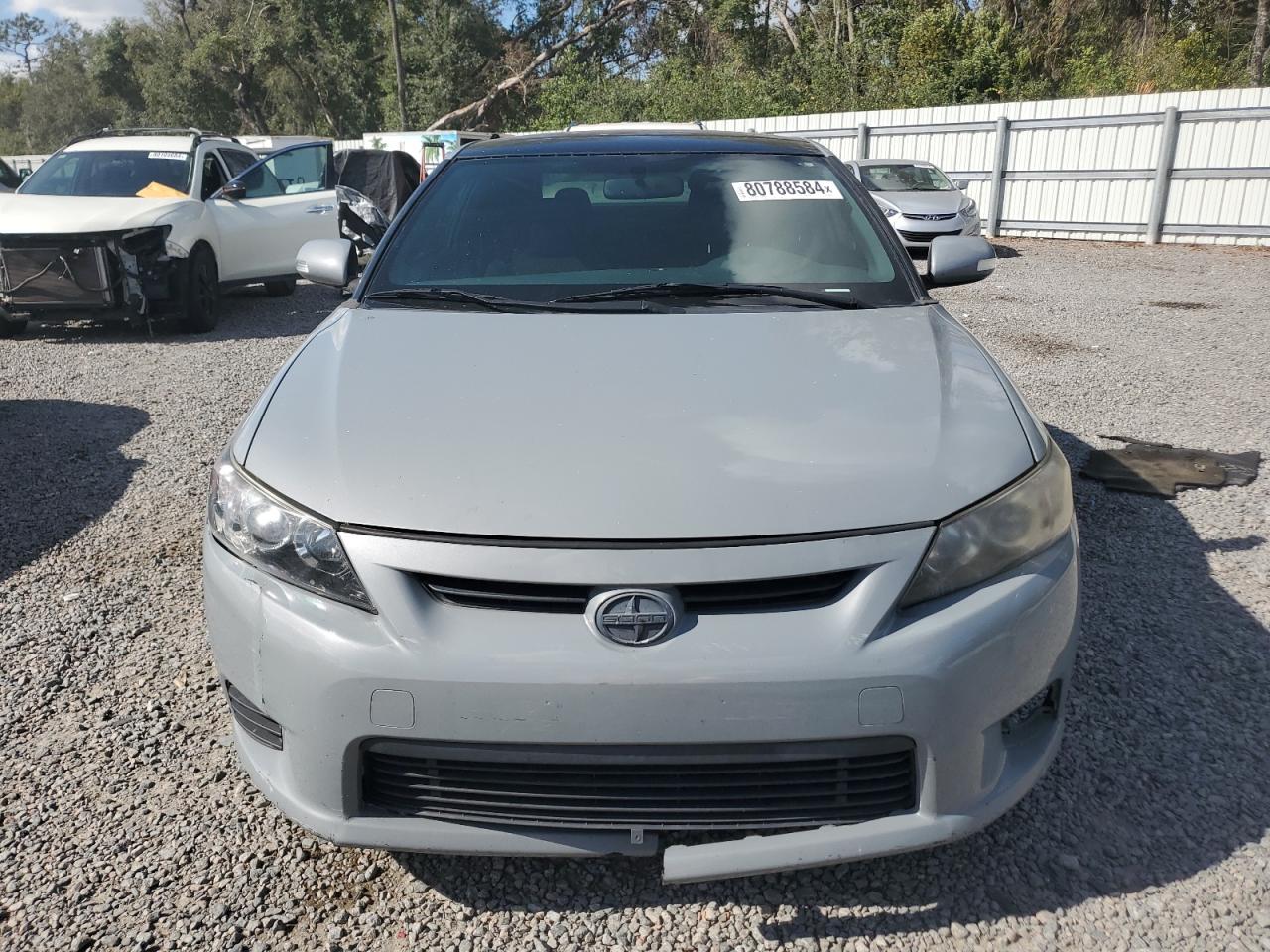 VIN JTKJF5C75D3054318 2013 TOYOTA SCION no.5