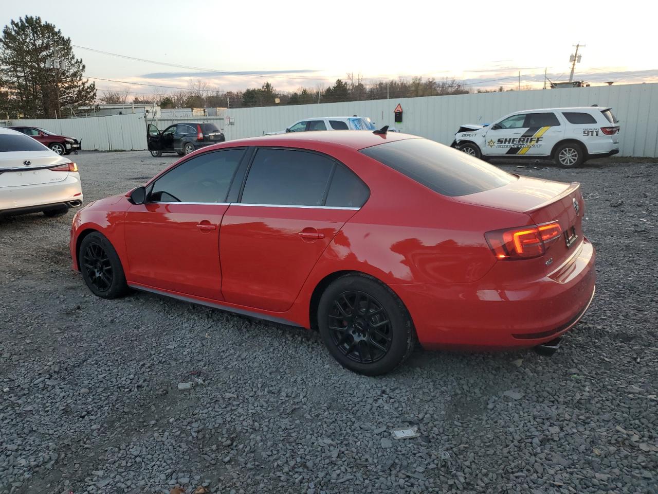 2015 Volkswagen Jetta - Image 2