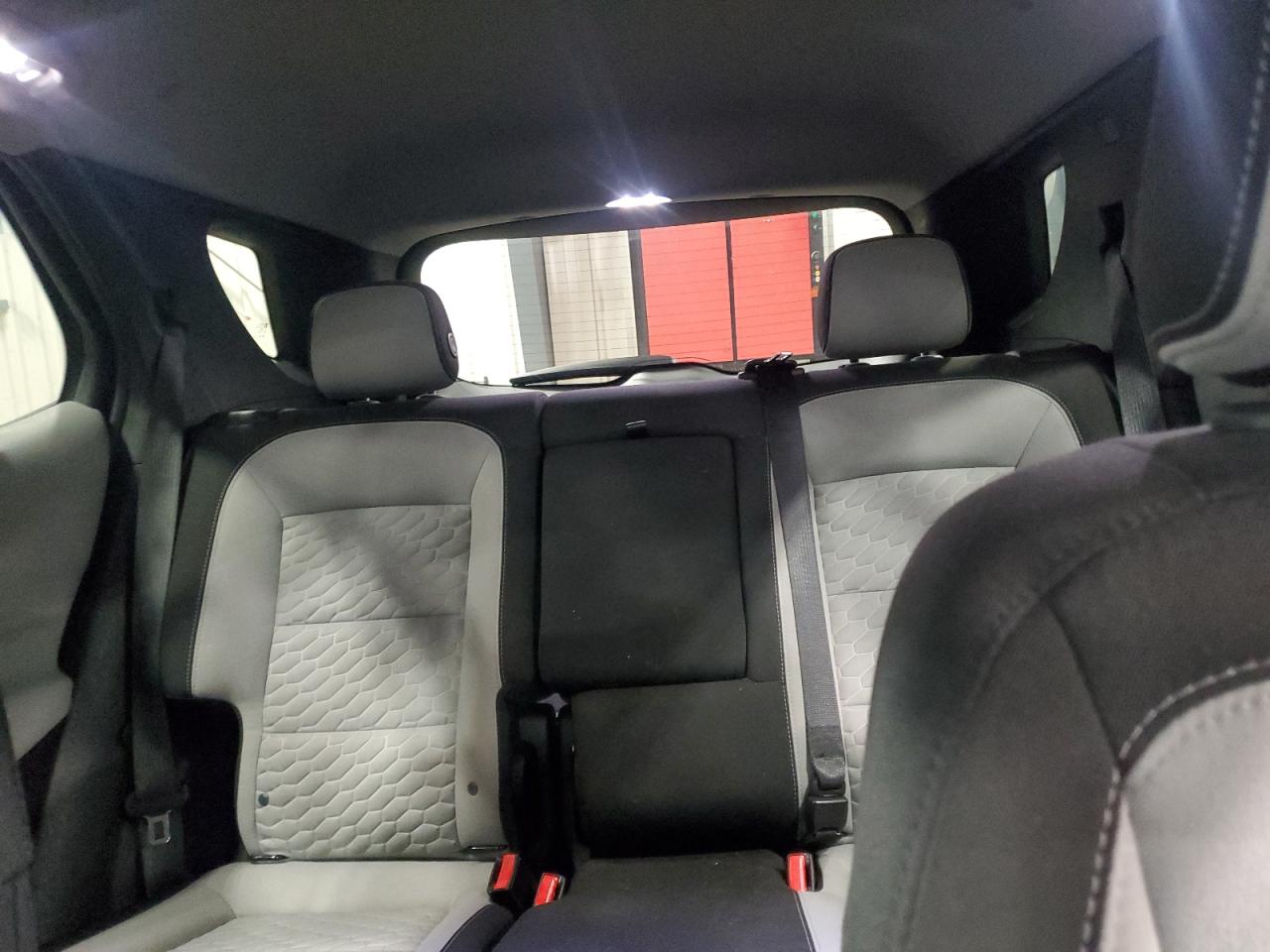 2020 Chevrolet Equinox - Image 10