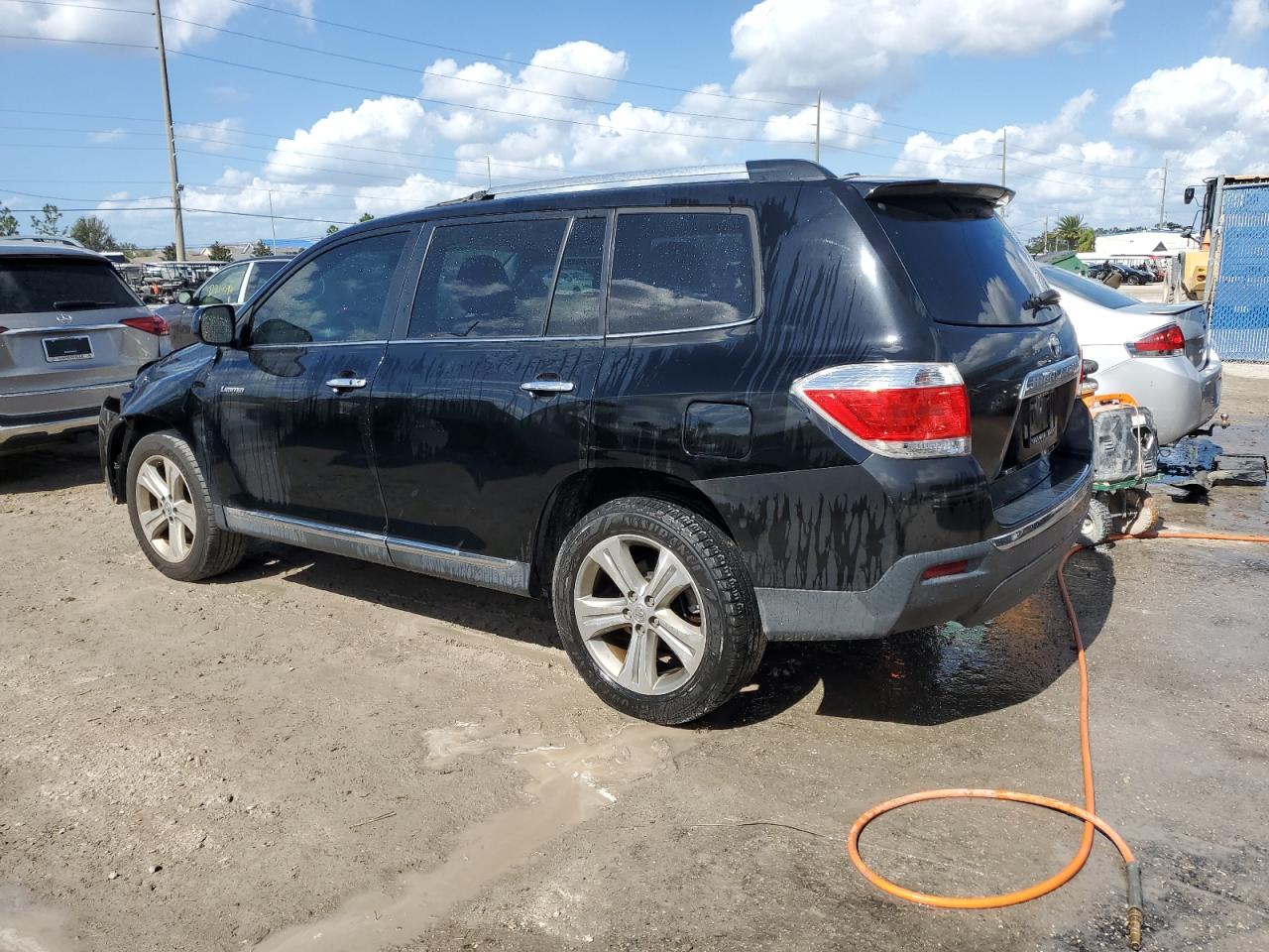 VIN 5TDYK3EH4DS094691 2013 TOYOTA HIGHLANDER no.2