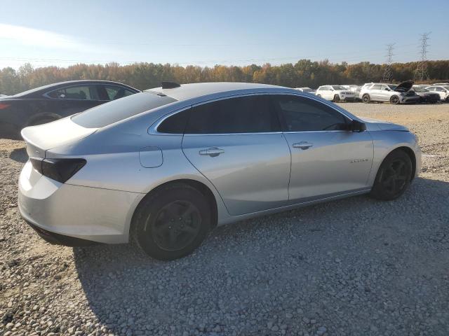 Седани CHEVROLET MALIBU 2016 Сріблястий