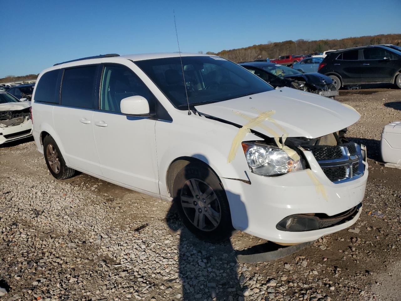 2019 Dodge Caravan - Image 4