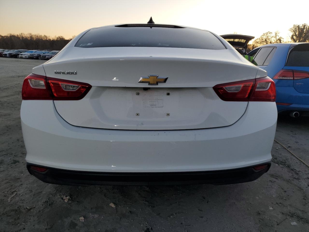 2017 Chevrolet Malibu - Image 6