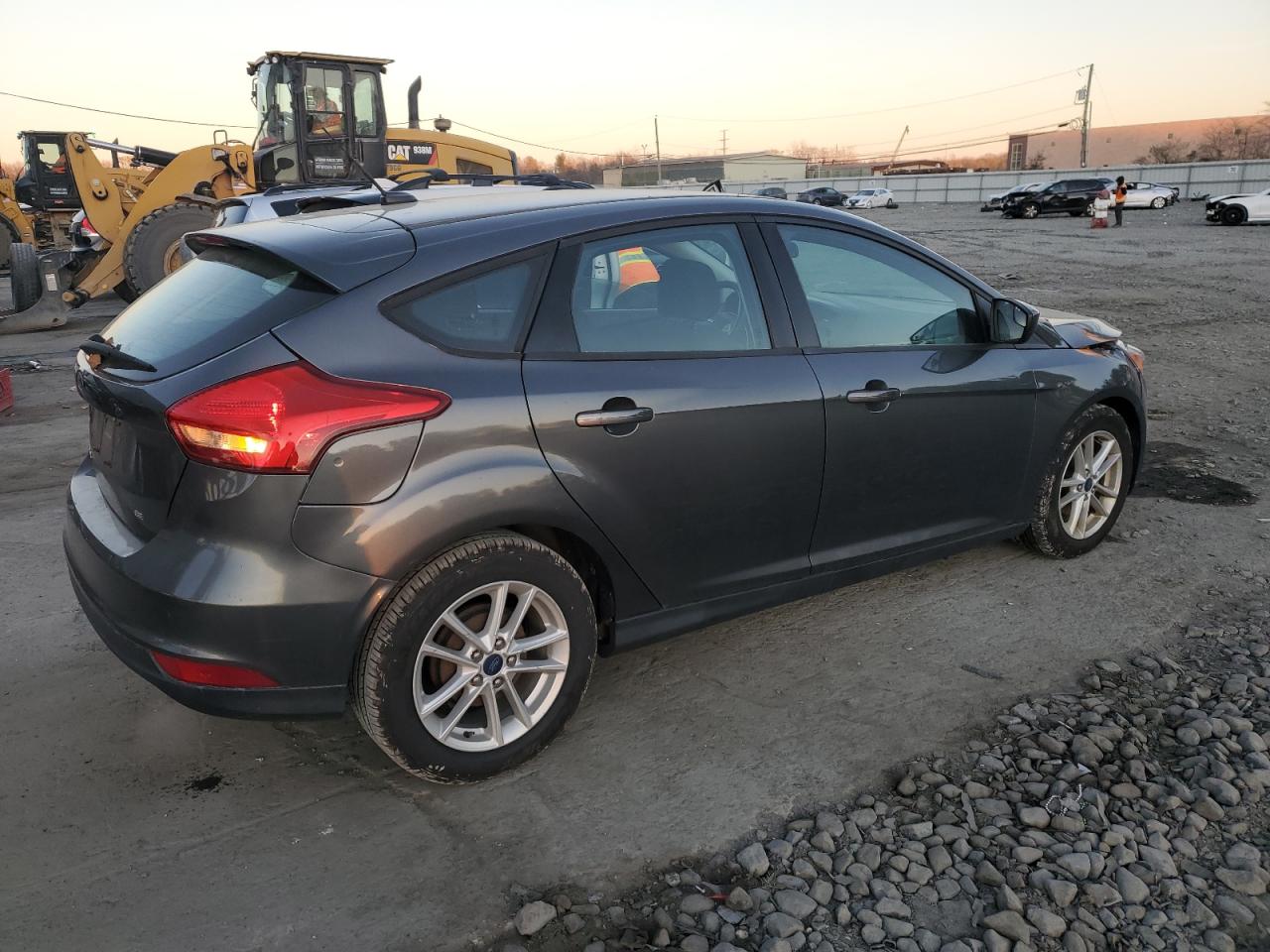 2018 Ford Focus Se VIN: 1FADP3K21JL324089 Lot: 80131994