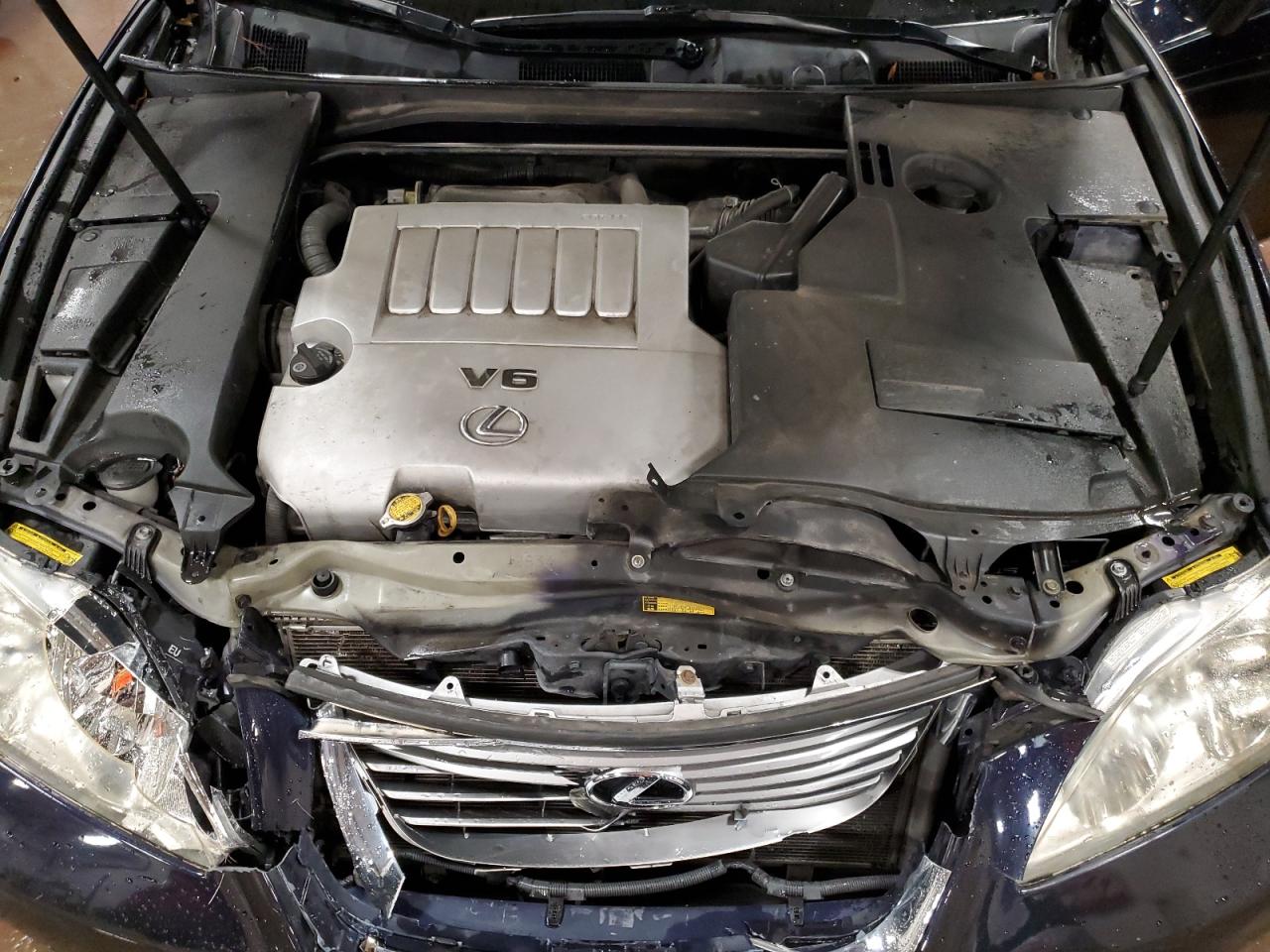 2009 Lexus ES - Image 11