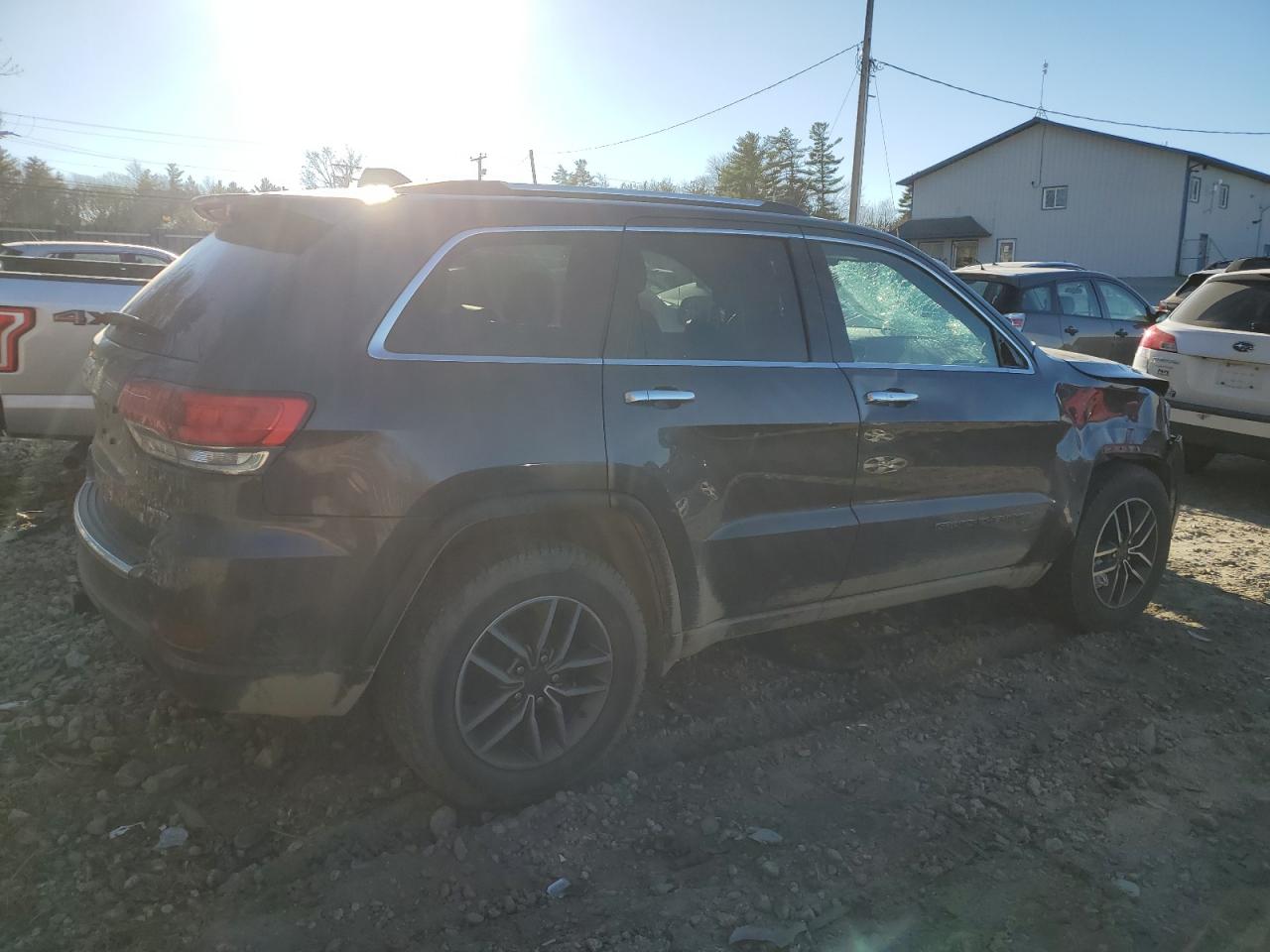 2019 Jeep Grand Cherokee - Image 3