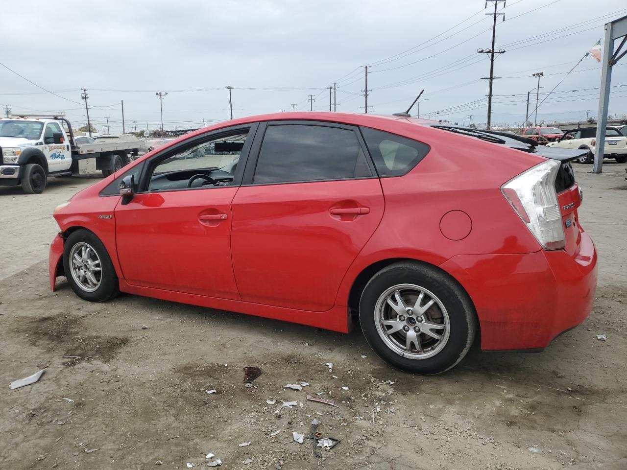 2015 Toyota Prius - Image 2