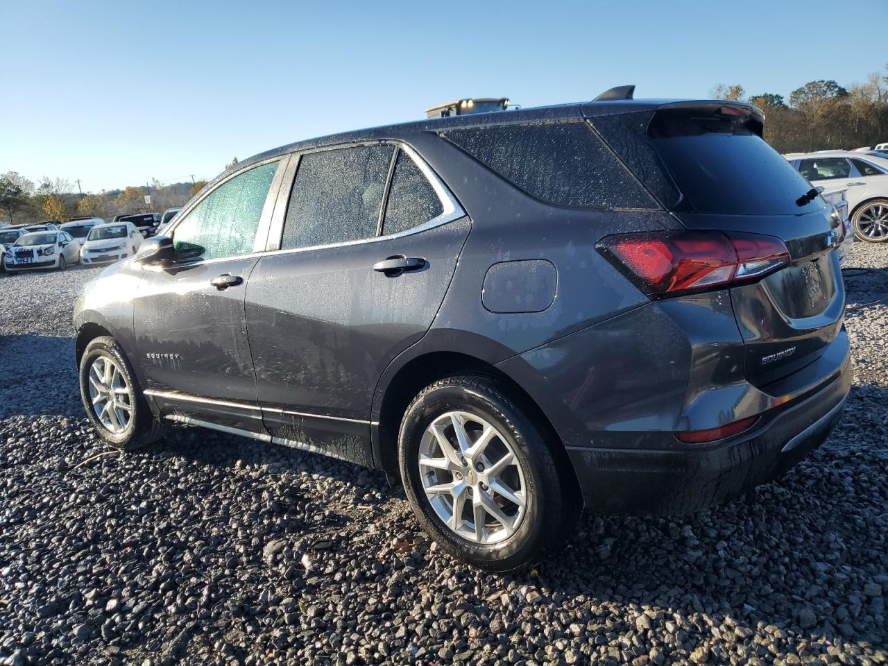 2022 Chevrolet Equinox - Image 2