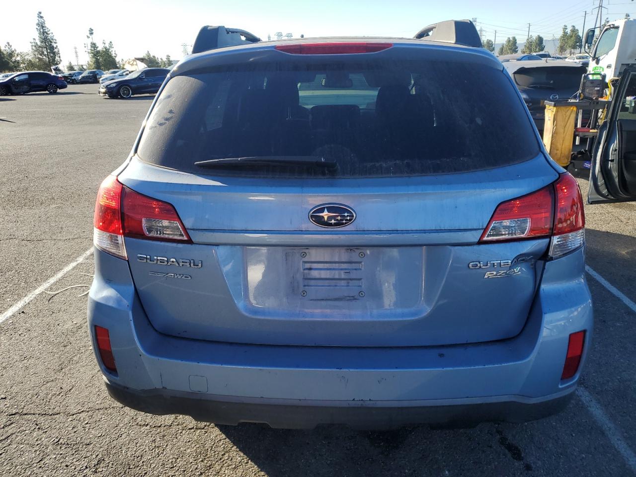 2010 Subaru Outback - Image 6