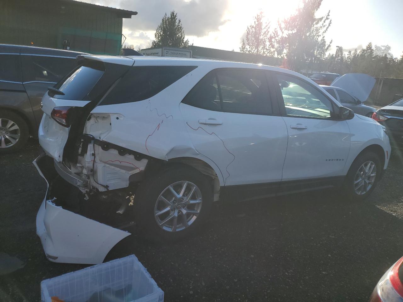 2022 Chevrolet Equinox - Image 3