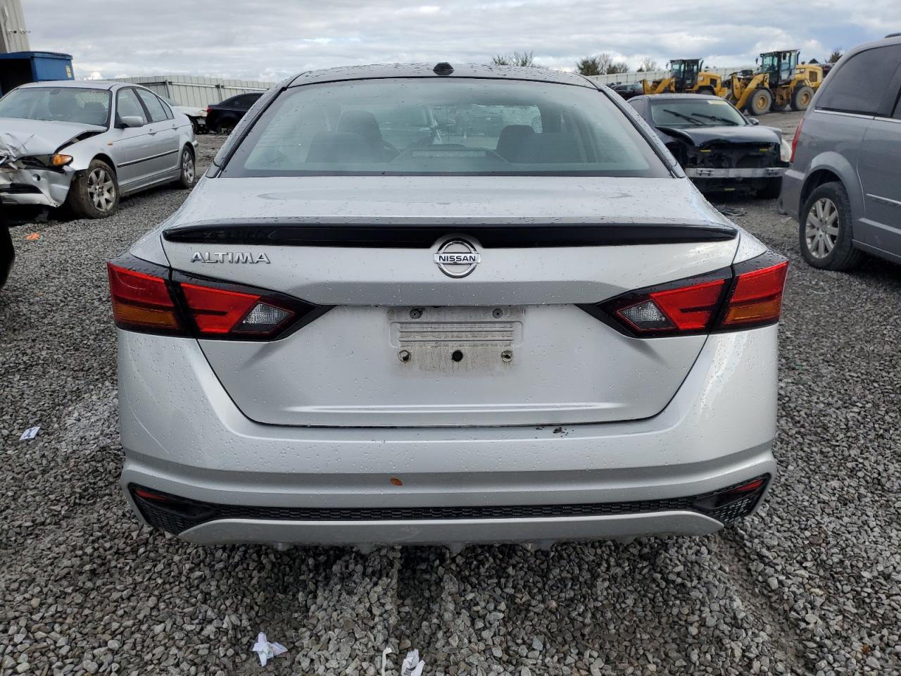 2019 Nissan Altima - Image 6