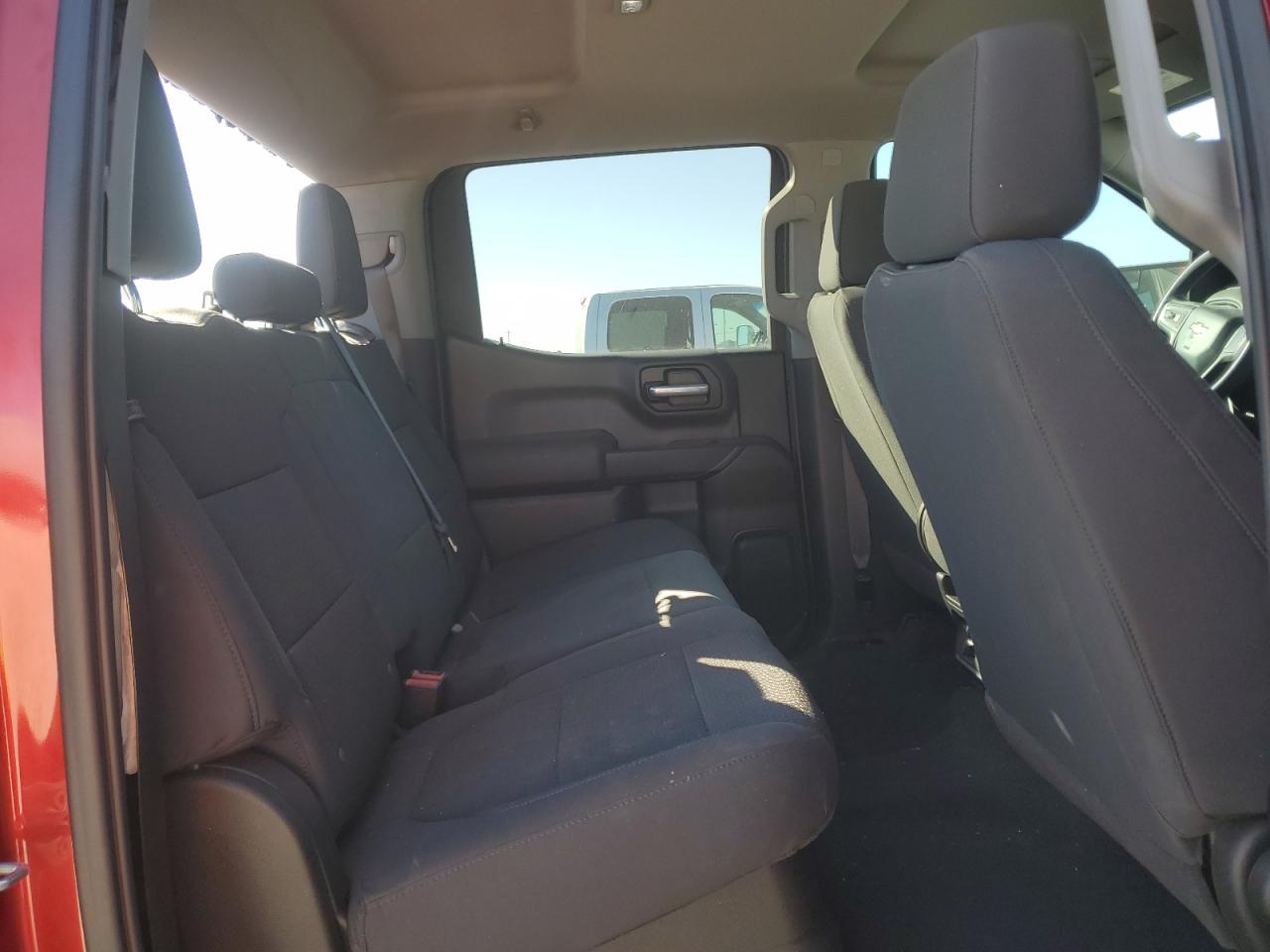 2021 Chevrolet Silverado - Image 11