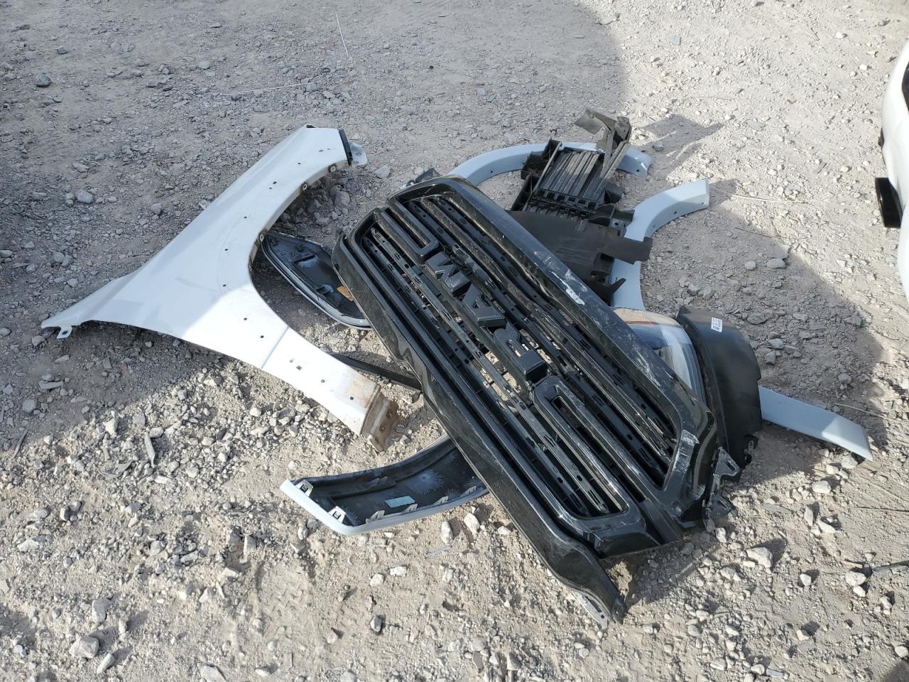2020 RAM 1500 - Image 14