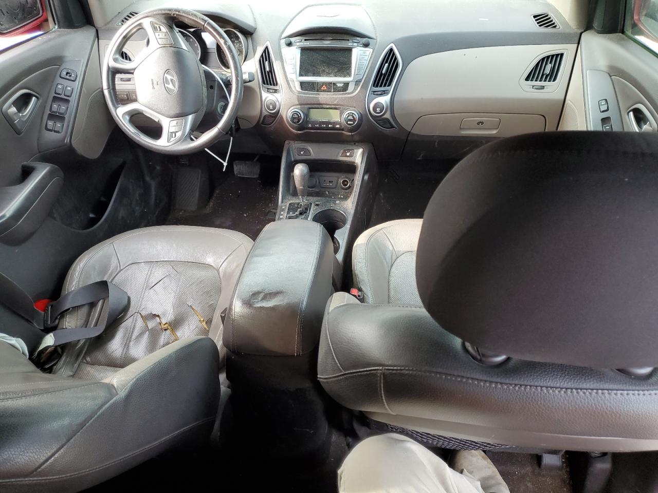 2011 Hyundai Tucson - Image 8