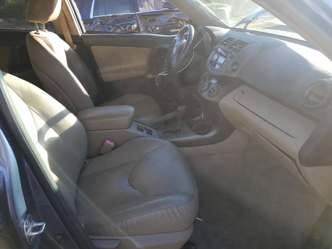 2010 Toyota RAV 4 - Image 7