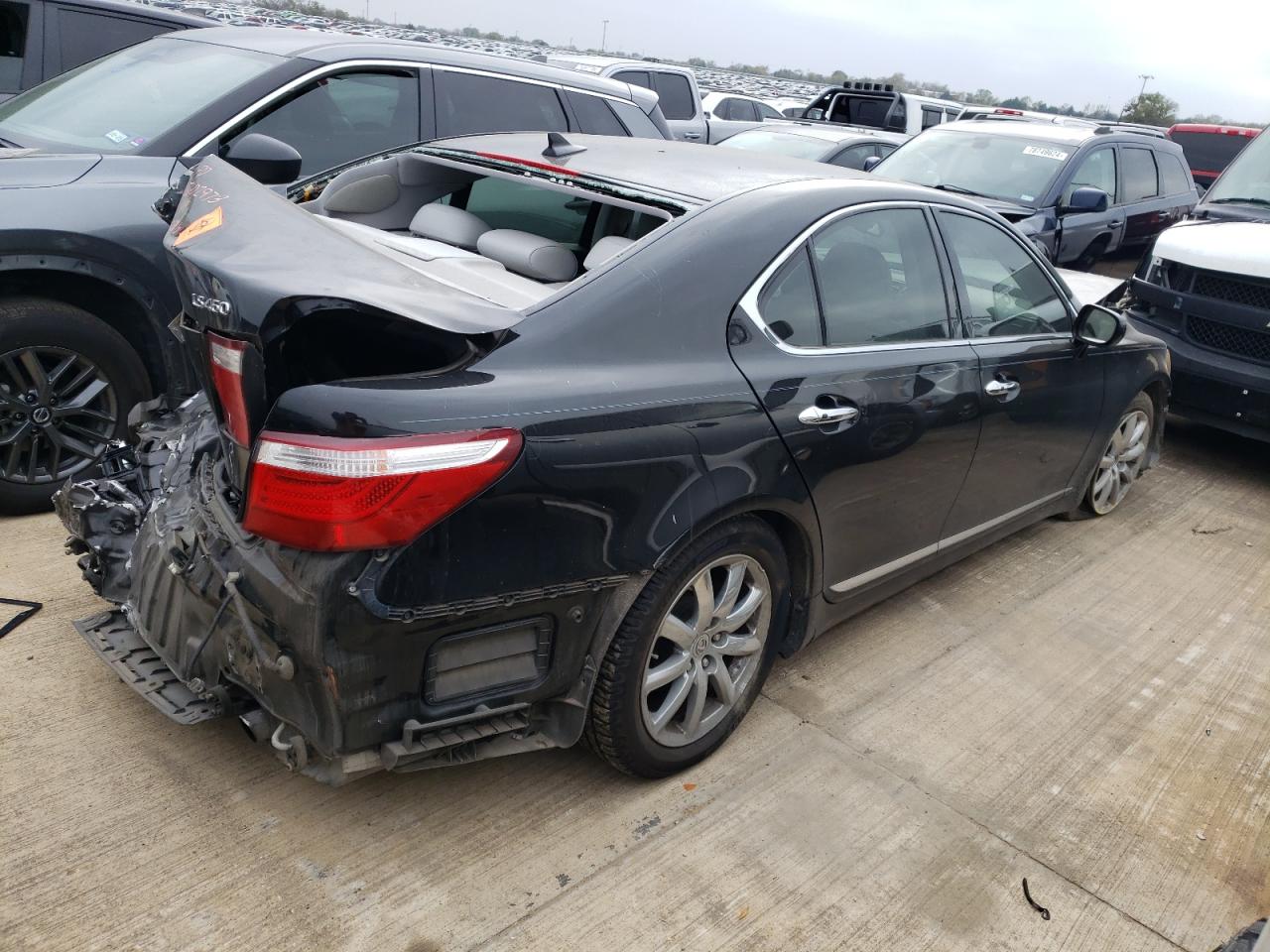 2007 Lexus LS - Image 3