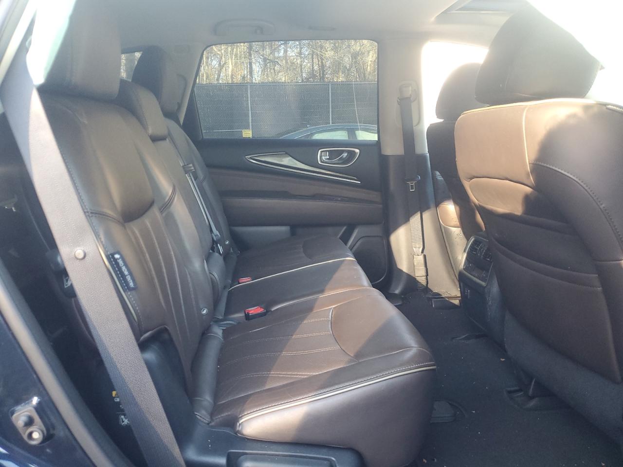 2018 Infiniti QX60 - Image 11